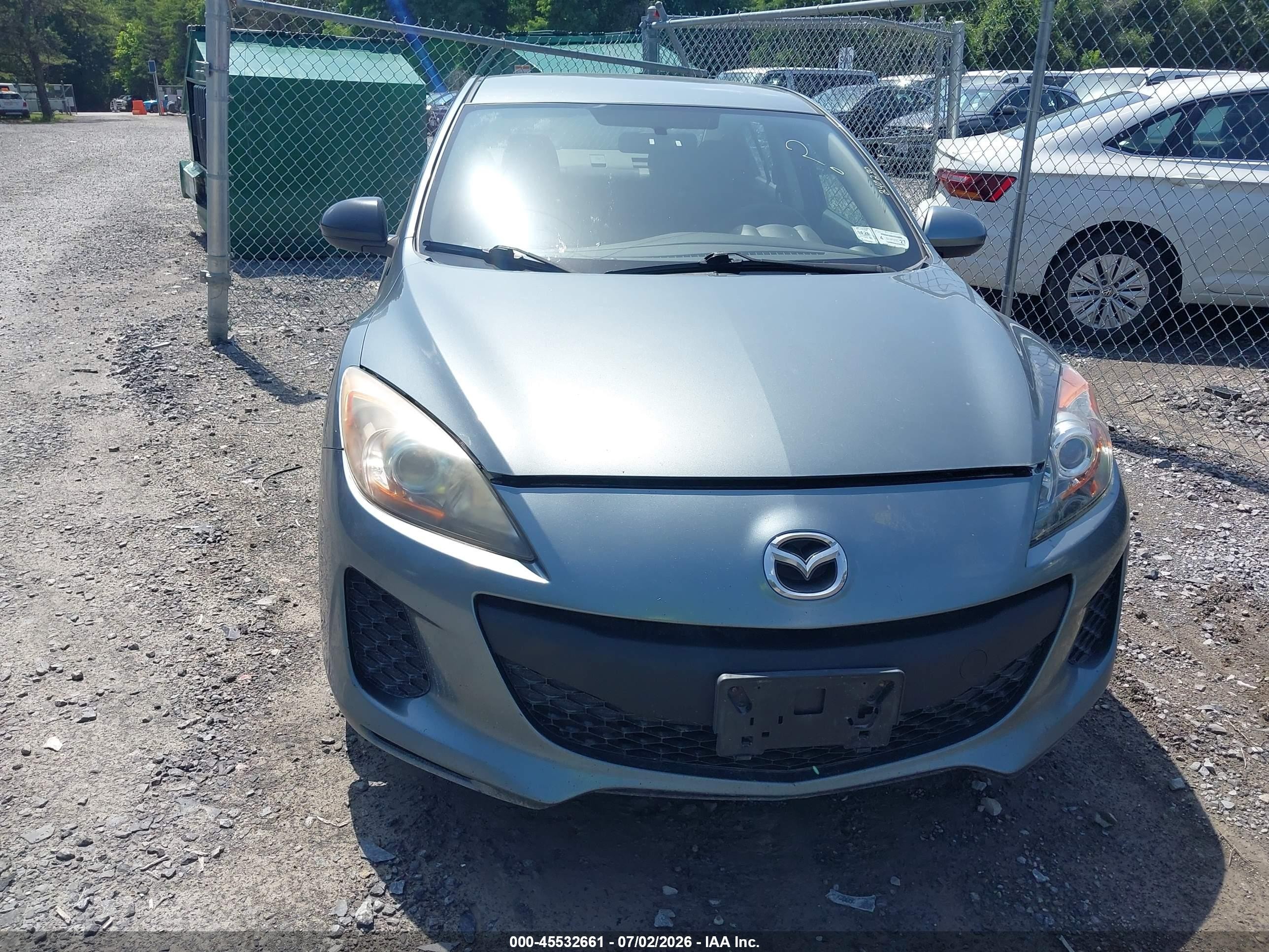 2012 Mazda Mazda3 I Touring Синий vin: JM1BL1V89C1681973