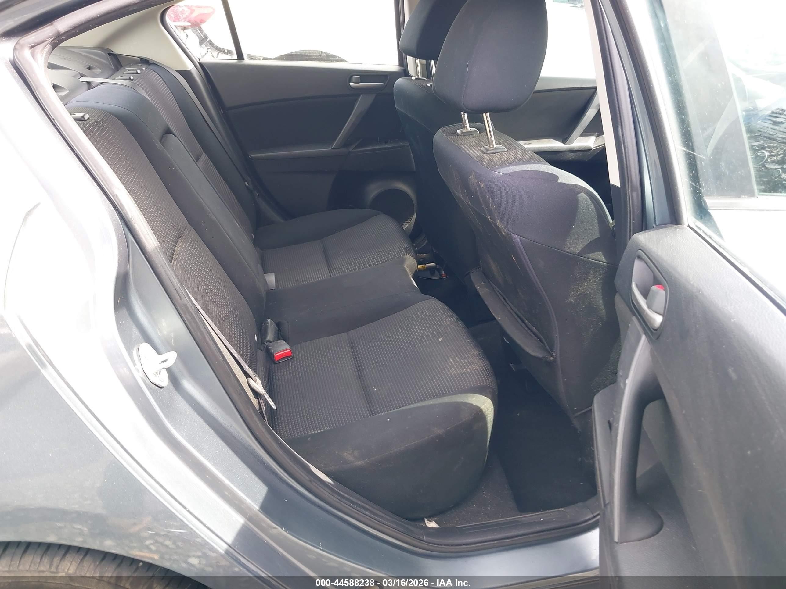 2013 Mazda Mazda3 I Touring Blue vin: JM1BL1V89D1710051