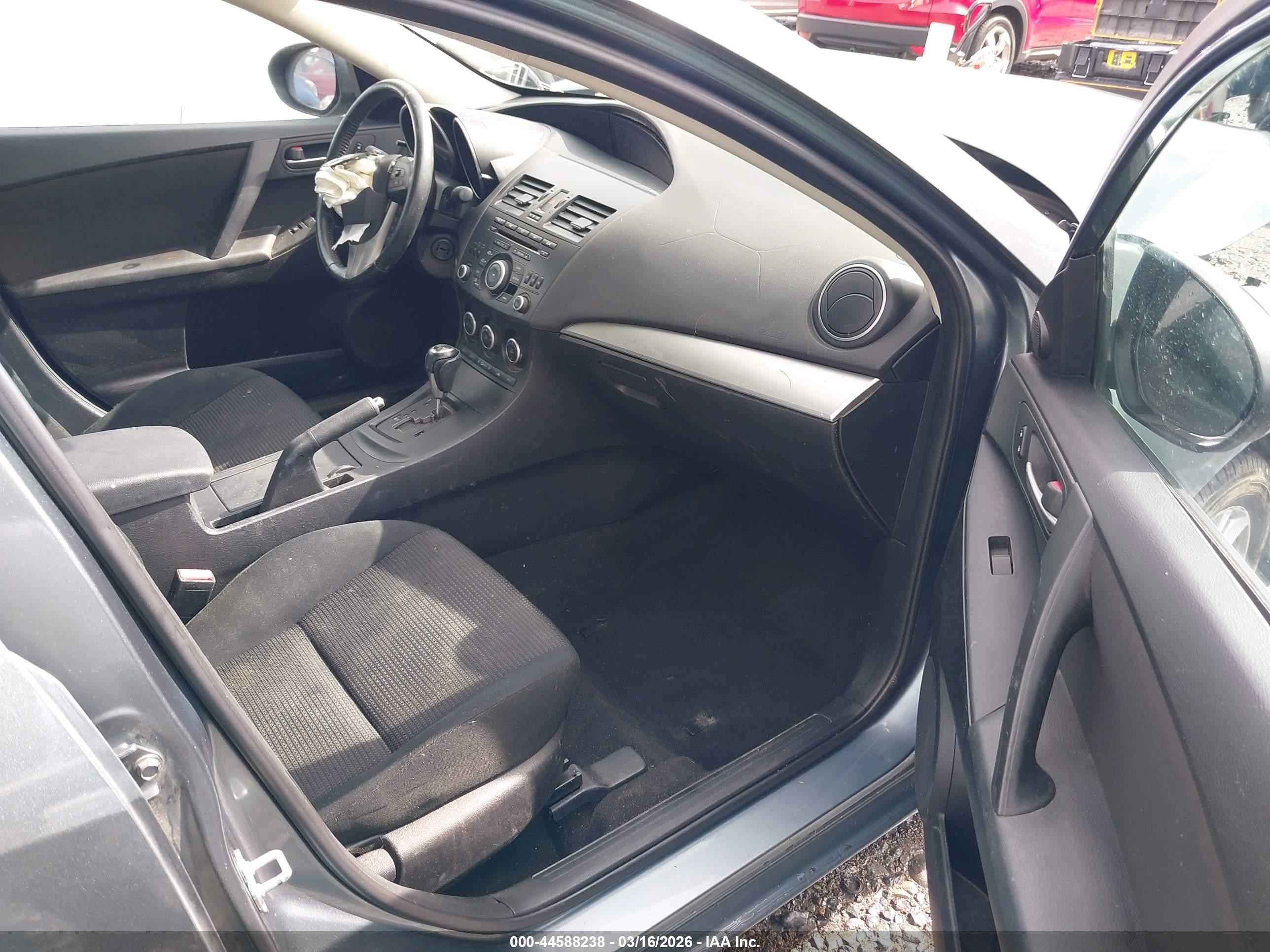 2013 Mazda Mazda3 I Touring Blue vin: JM1BL1V89D1710051