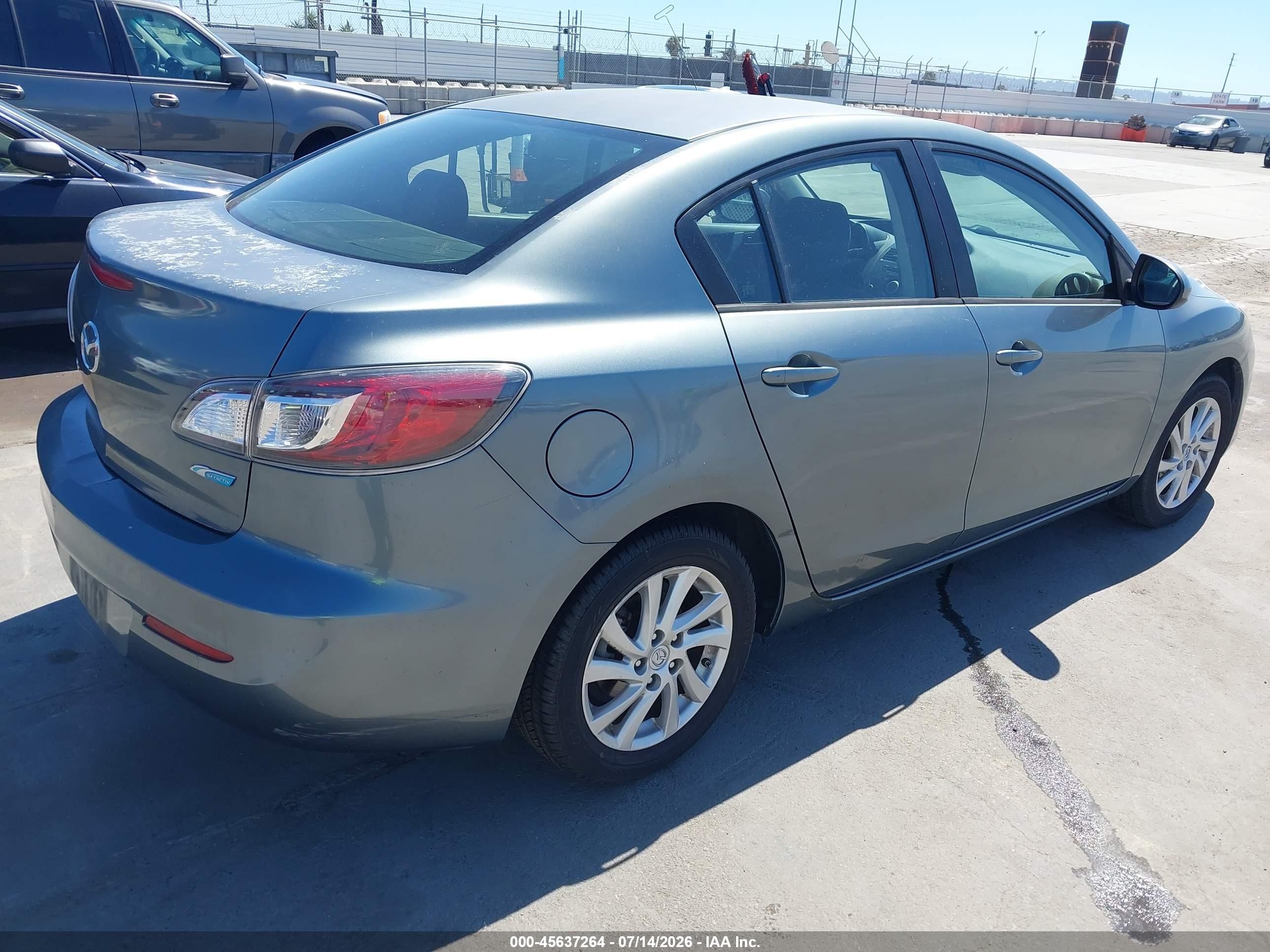 2012 Mazda Mazda3 I Touring Gray vin: JM1BL1V8XC1546484
