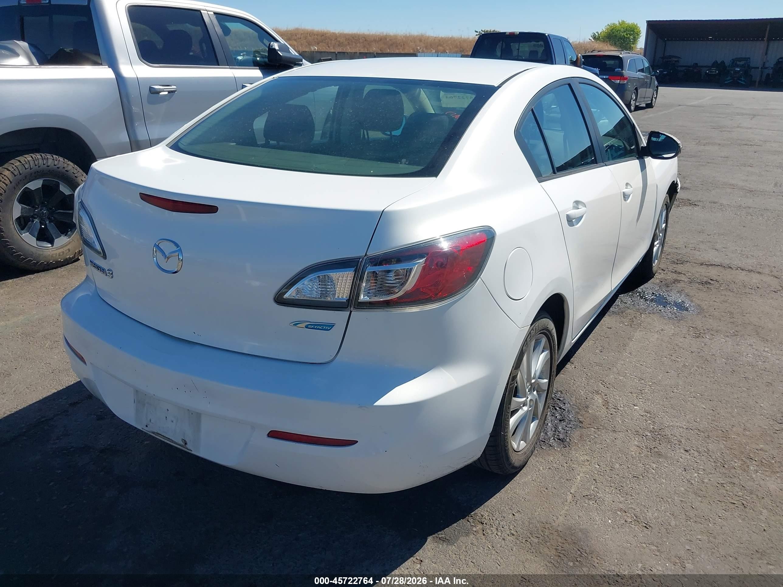 2012 Mazda Mazda3 I Touring White vin: JM1BL1V8XC1579193
