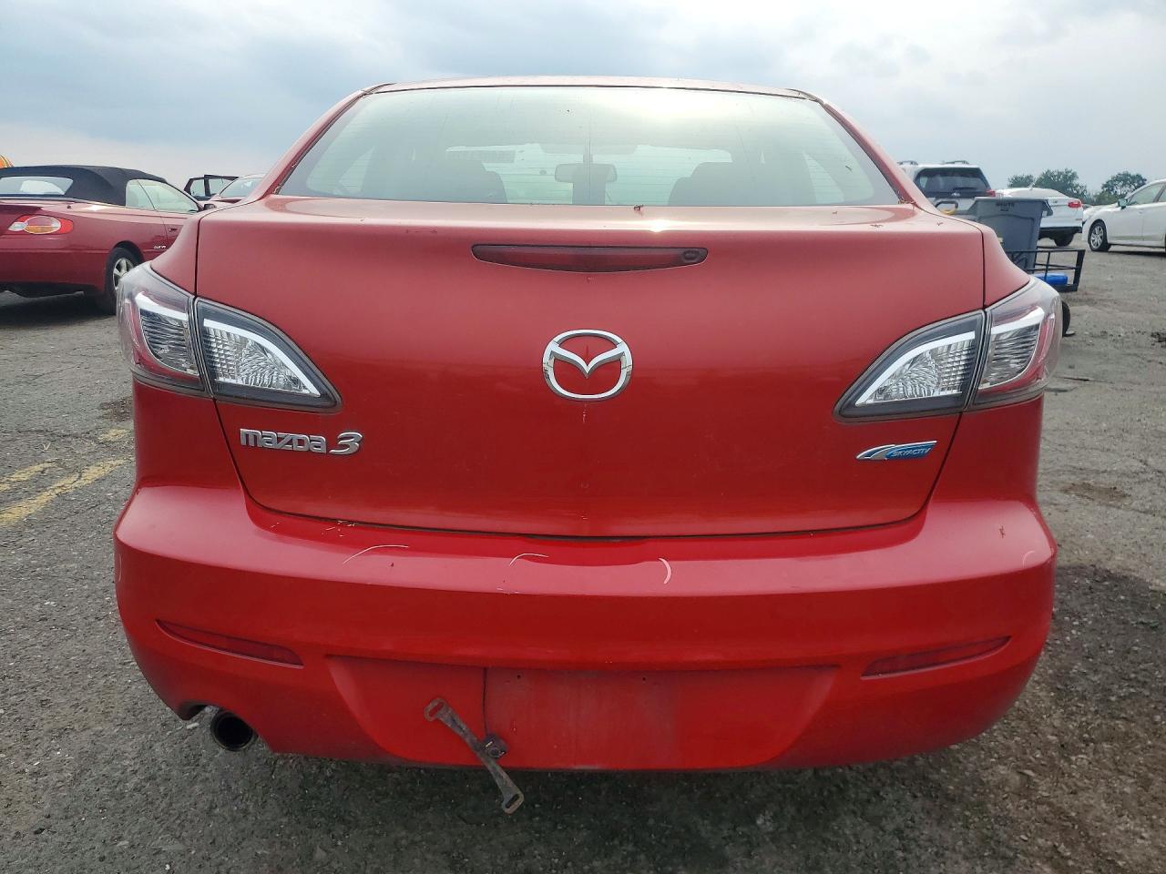 2013 Mazda 3 I Красный vin: JM1BL1V8XD1707191
