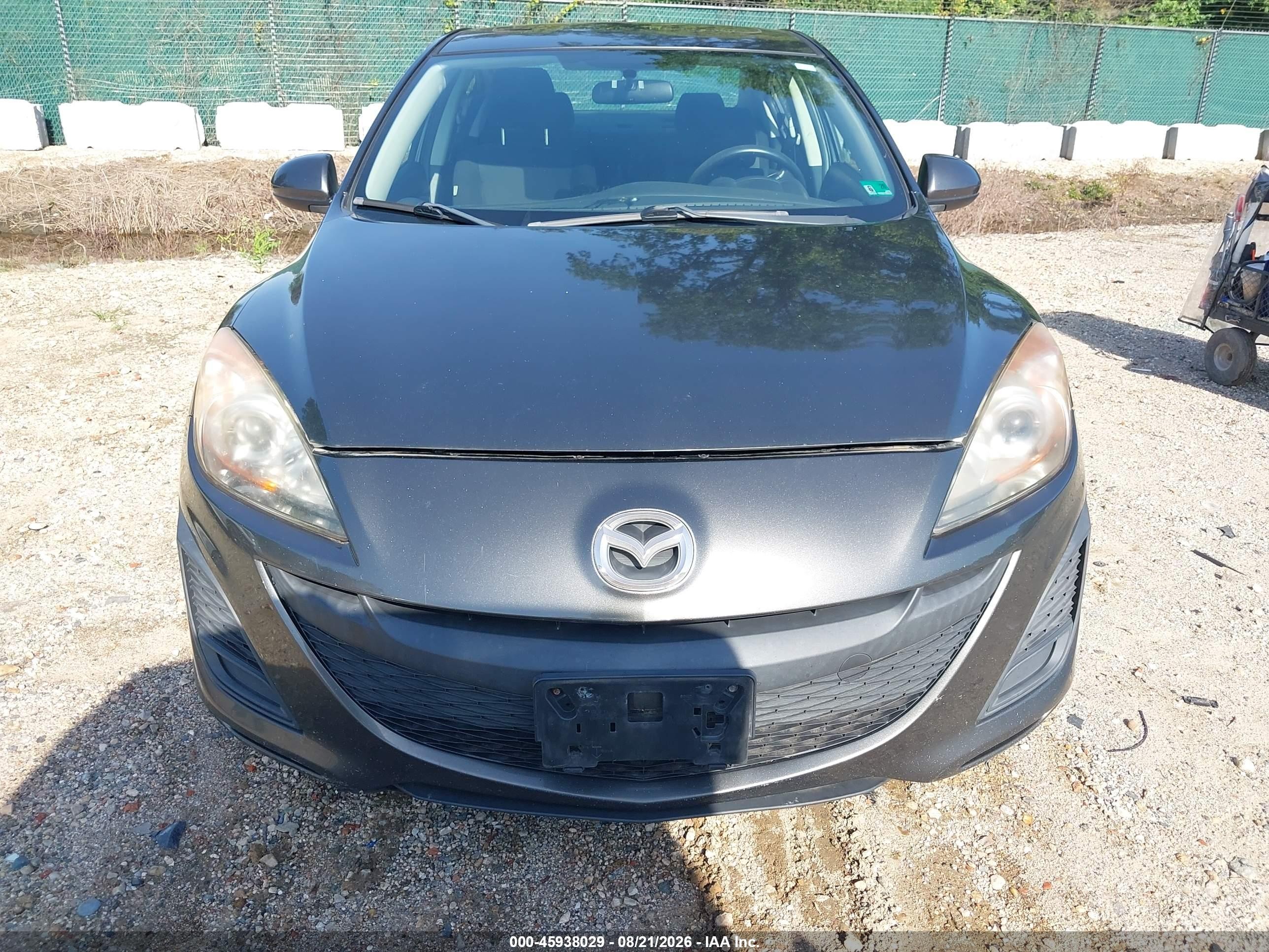 2011 Mazda Mazda3 I Touring Gray vin: JM1BL1VF0B1359655