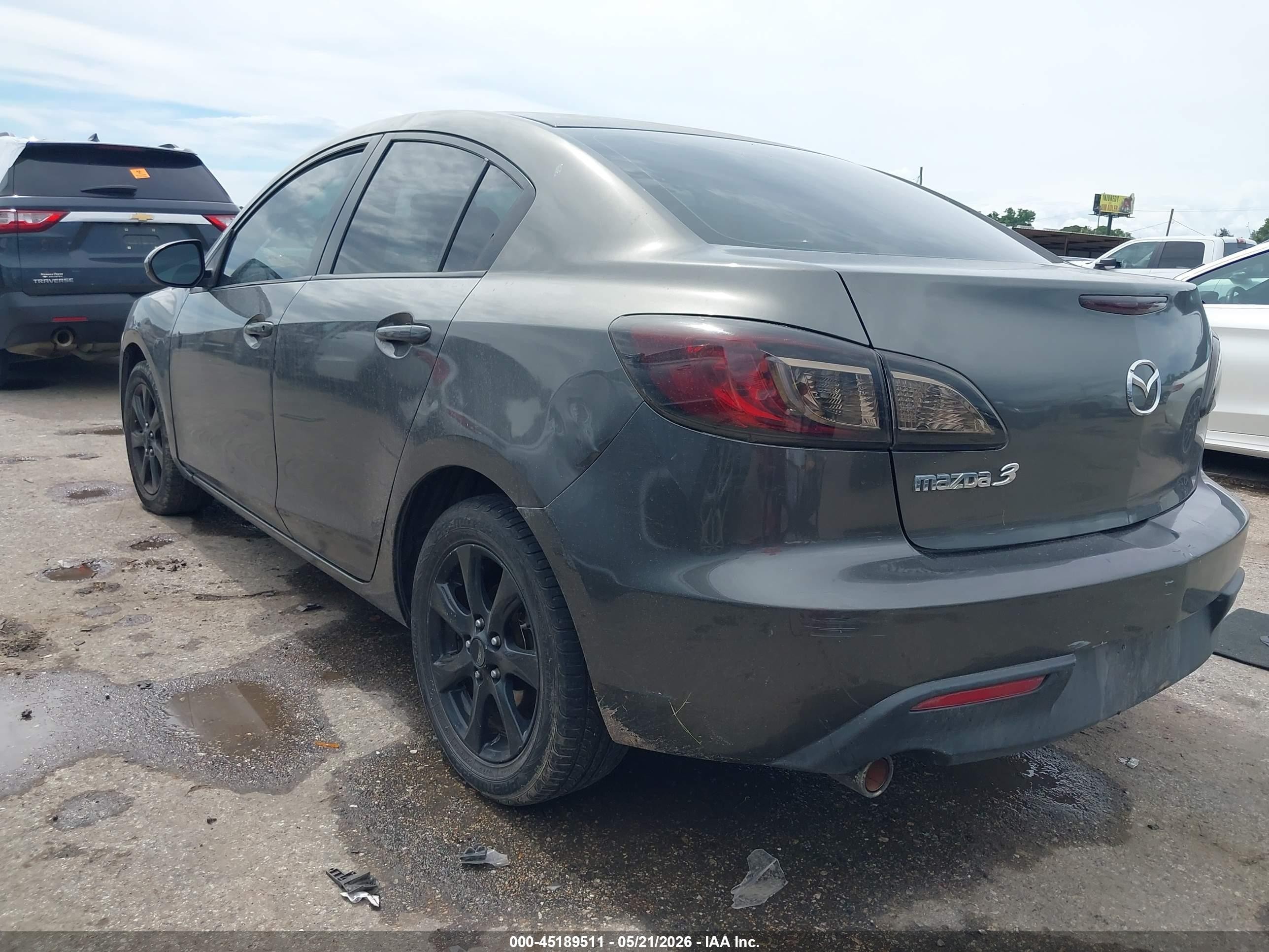 2011 Mazda Mazda3 I Touring Gray vin: JM1BL1VF0B1404206