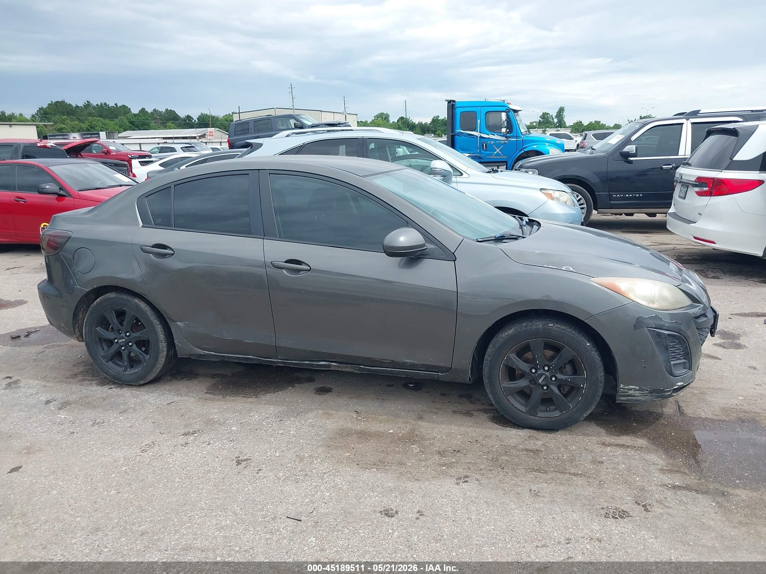 2011 Mazda Mazda3 I Touring Gray vin: JM1BL1VF0B1404206