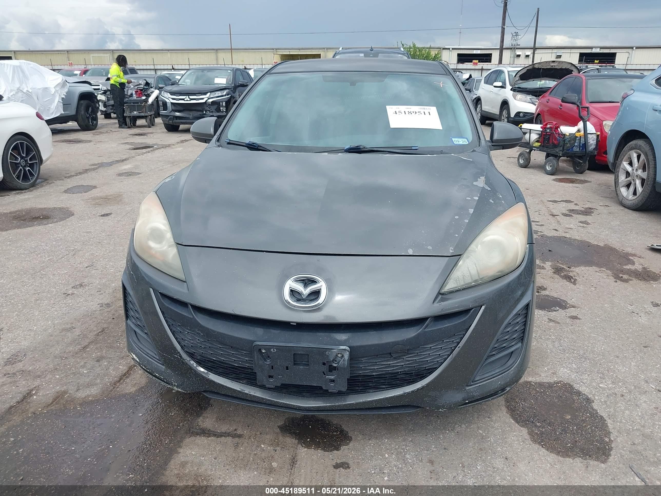 2011 Mazda Mazda3 I Touring Gray vin: JM1BL1VF0B1404206