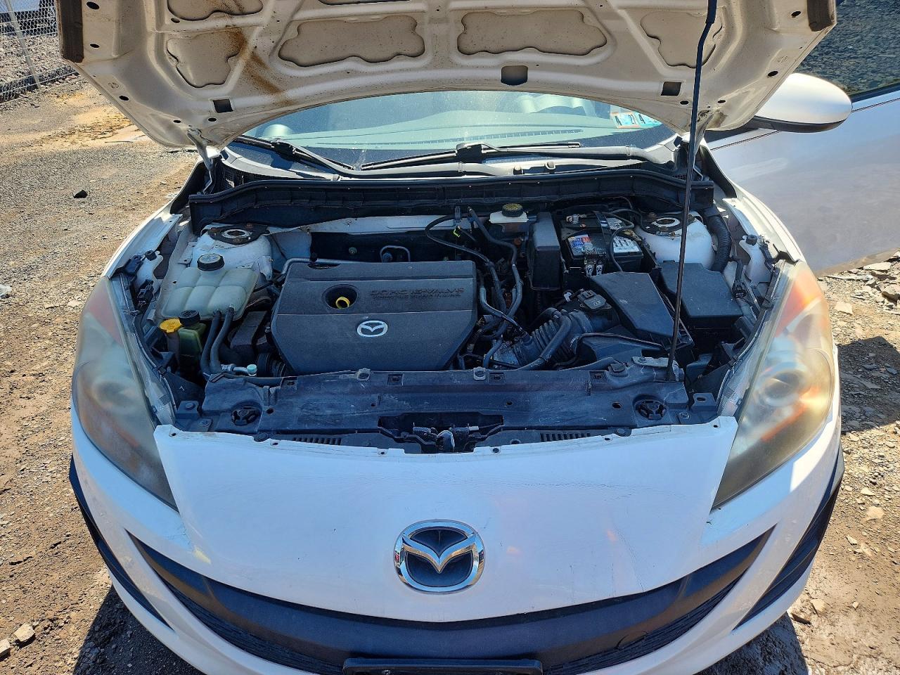2011 Mazda 3 I Белый vin: JM1BL1VF0B1452448