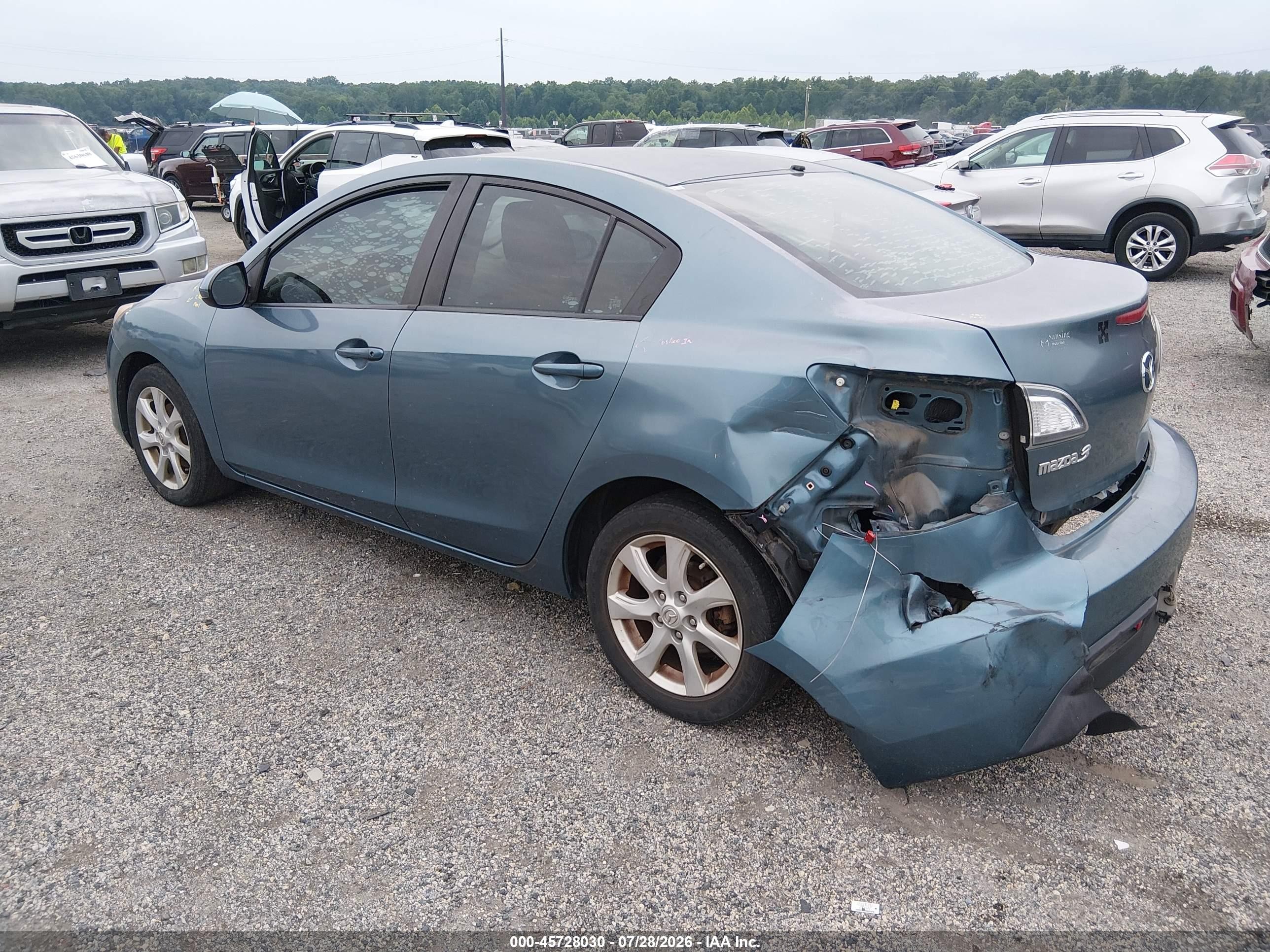 2011 Mazda Mazda3 I Touring Blue vin: JM1BL1VF0B1498667