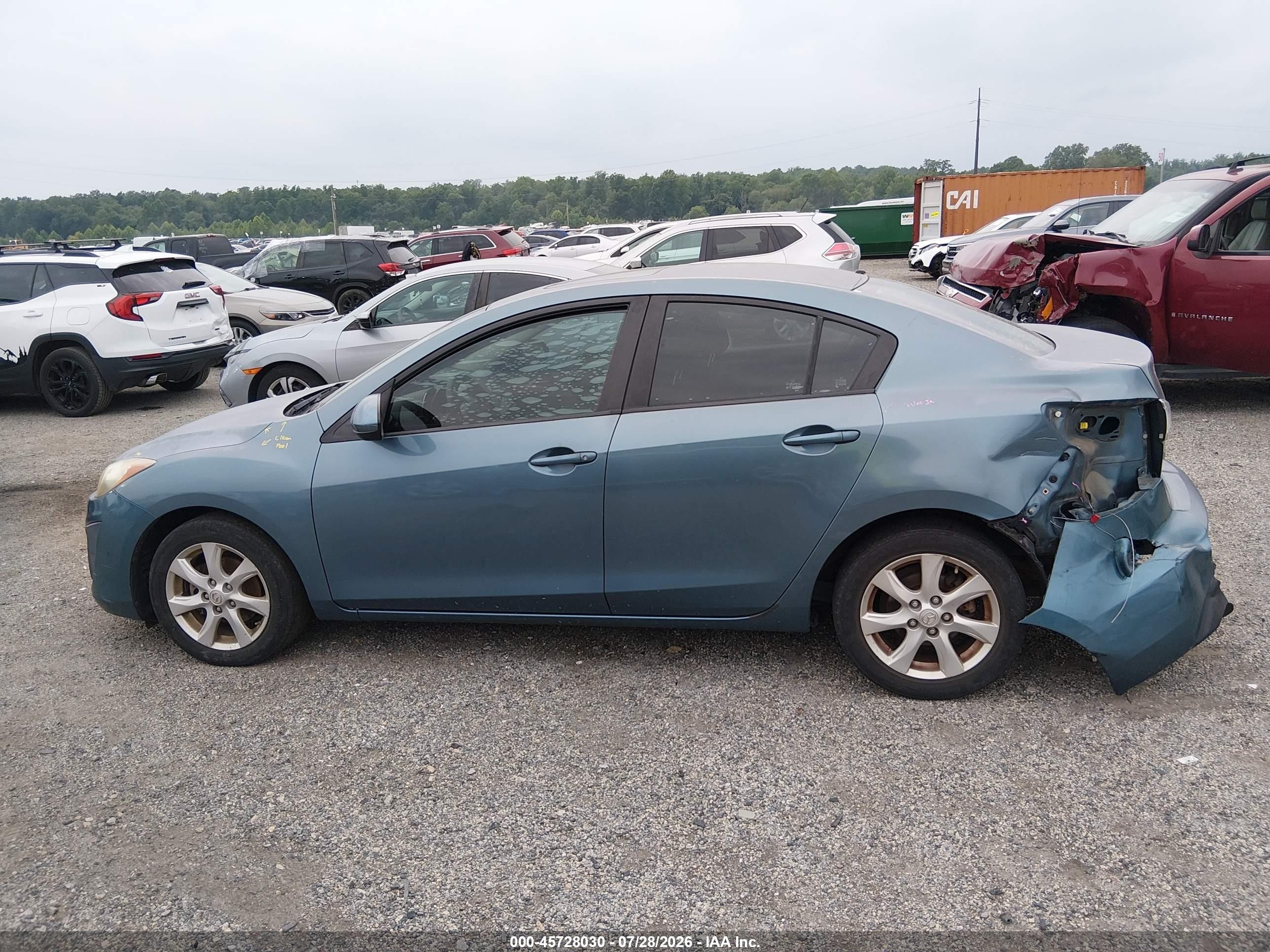 2011 Mazda Mazda3 I Touring Blue vin: JM1BL1VF0B1498667