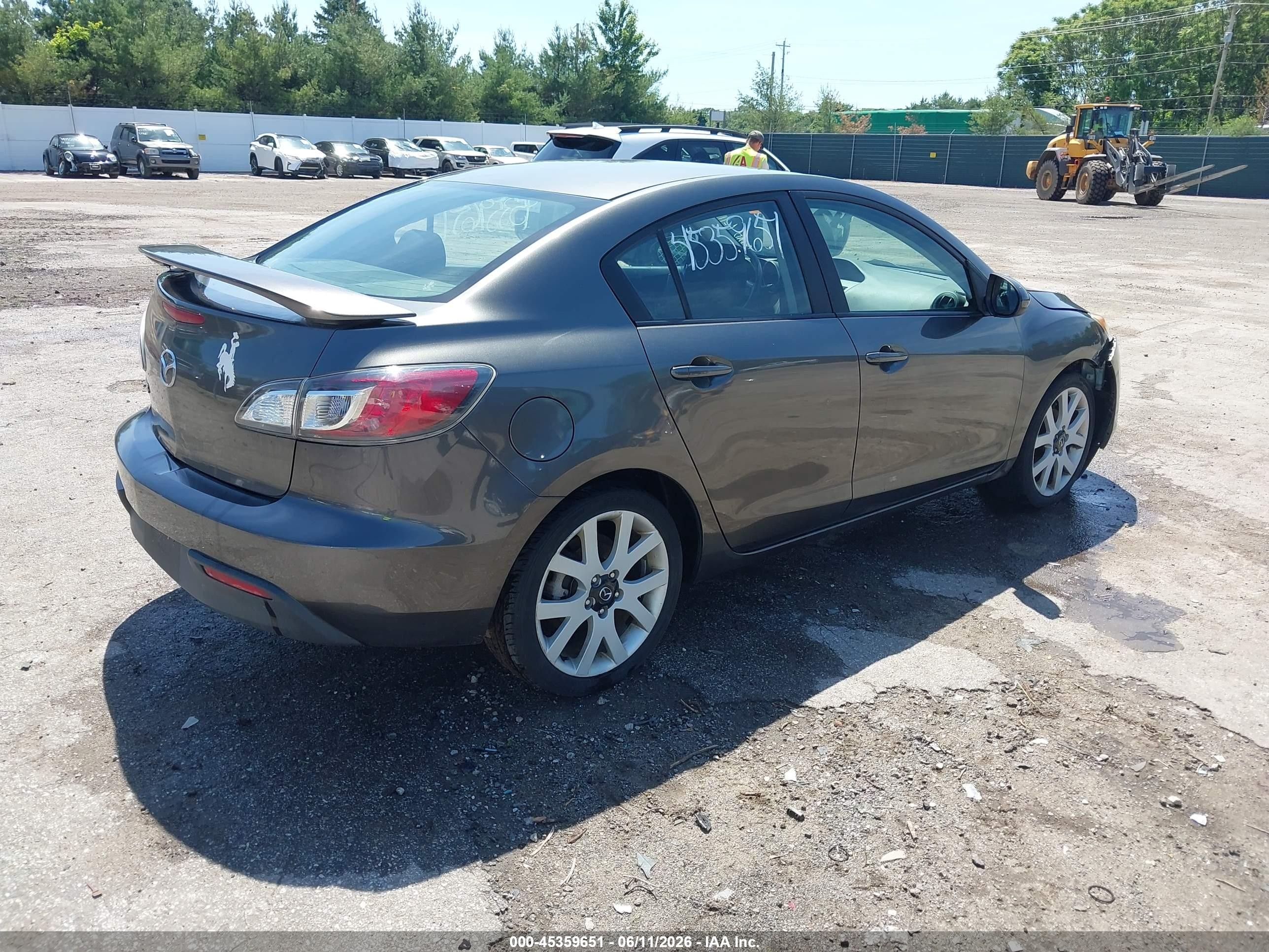 2011 Mazda Mazda3 I Touring Gray vin: JM1BL1VF1B1437358