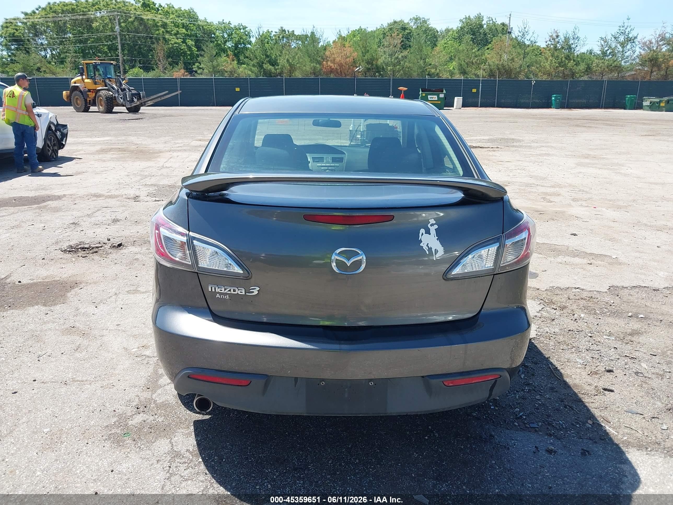 2011 Mazda Mazda3 I Touring Gray vin: JM1BL1VF1B1437358