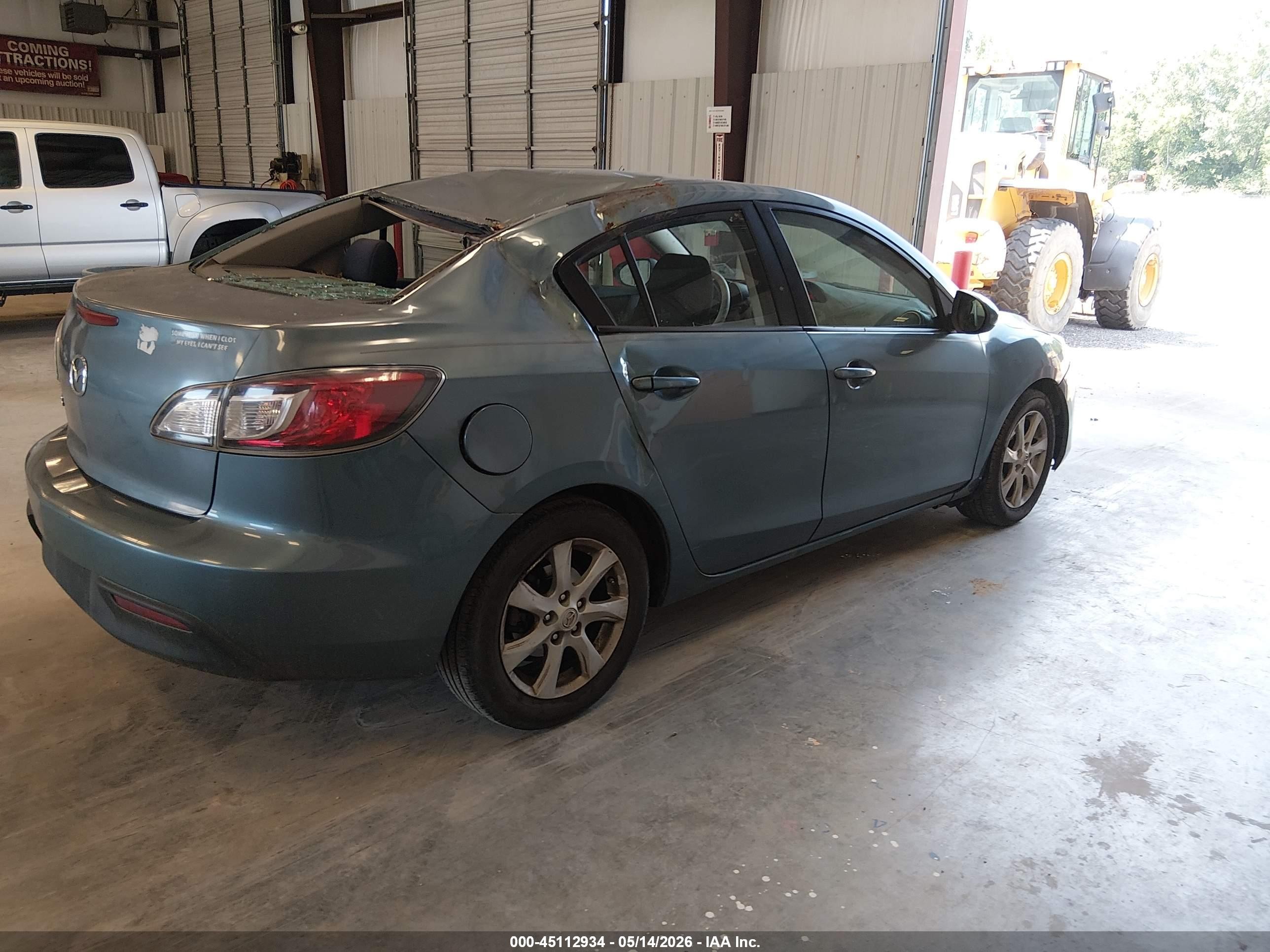 2011 Mazda Mazda3 I Touring Green vin: JM1BL1VF1B1450868
