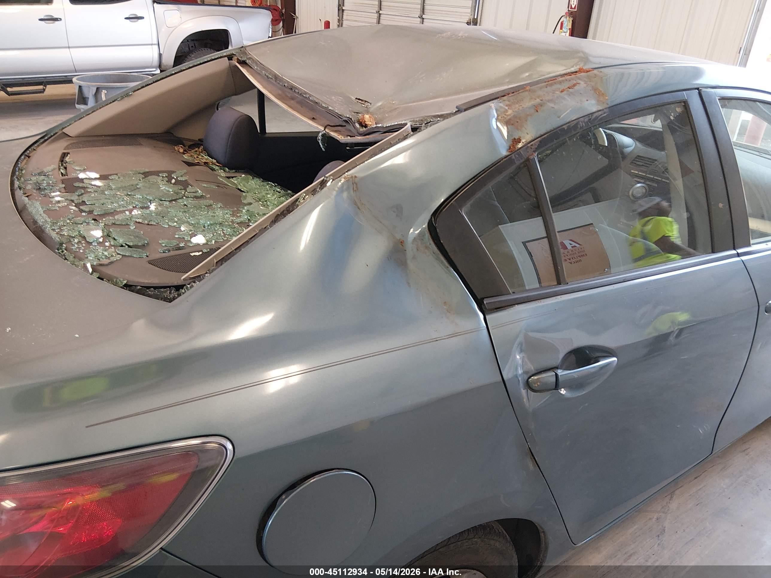 2011 Mazda Mazda3 I Touring Green vin: JM1BL1VF1B1450868