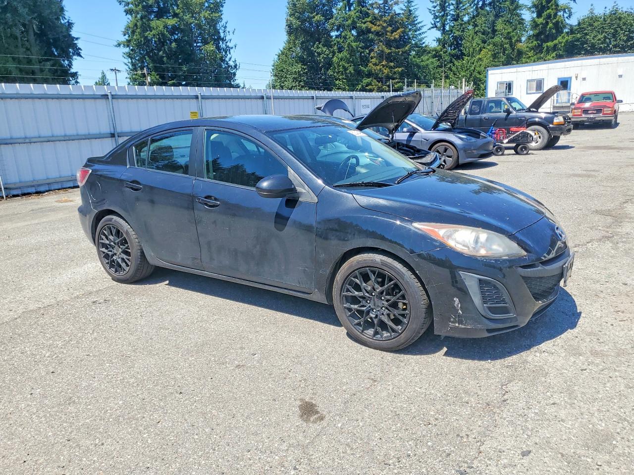 2011 Mazda 3 I Black vin: JM1BL1VF1B1474099
