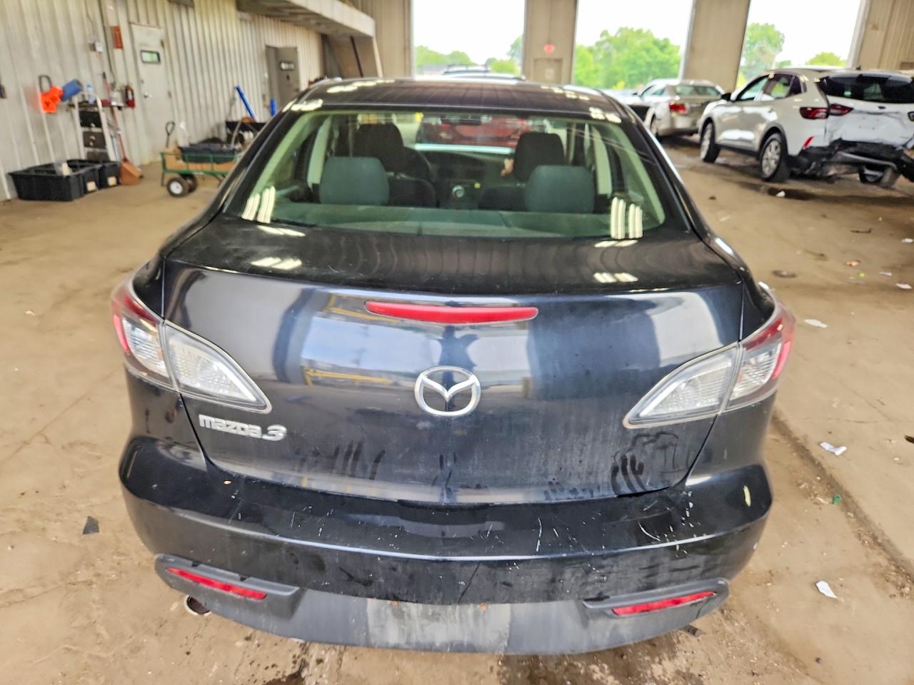 2011 Mazda 3 I Black vin: JM1BL1VF1B1478430