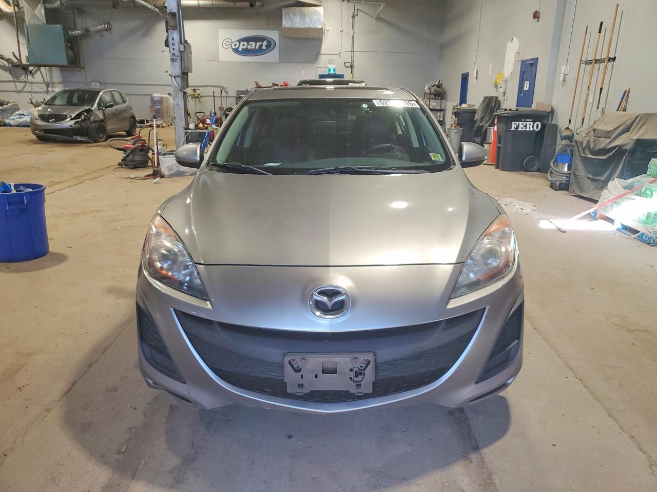 2011 Mazda 3 I Silver vin: JM1BL1VF1B1482400