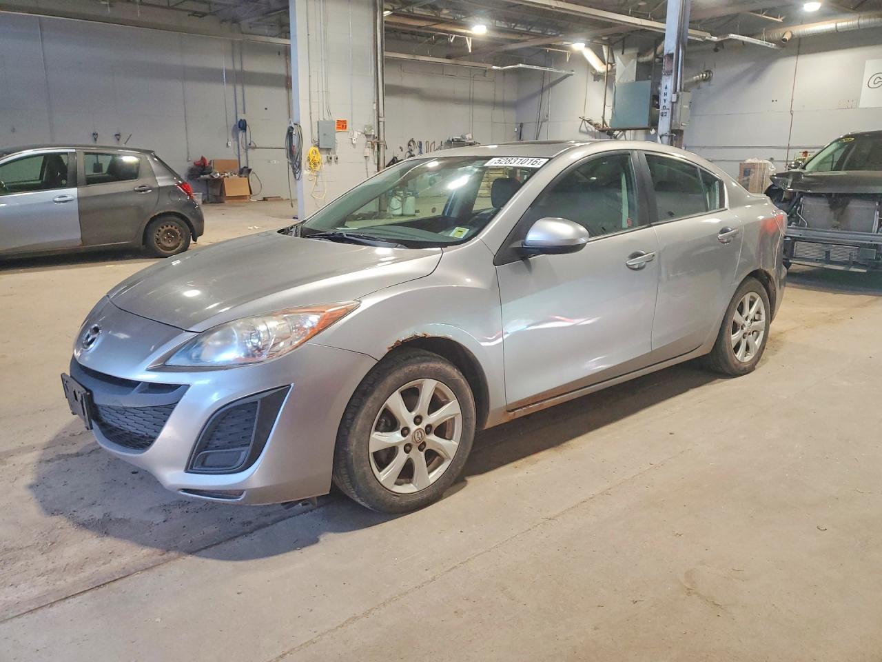2011 Mazda 3 I Silver vin: JM1BL1VF1B1482400