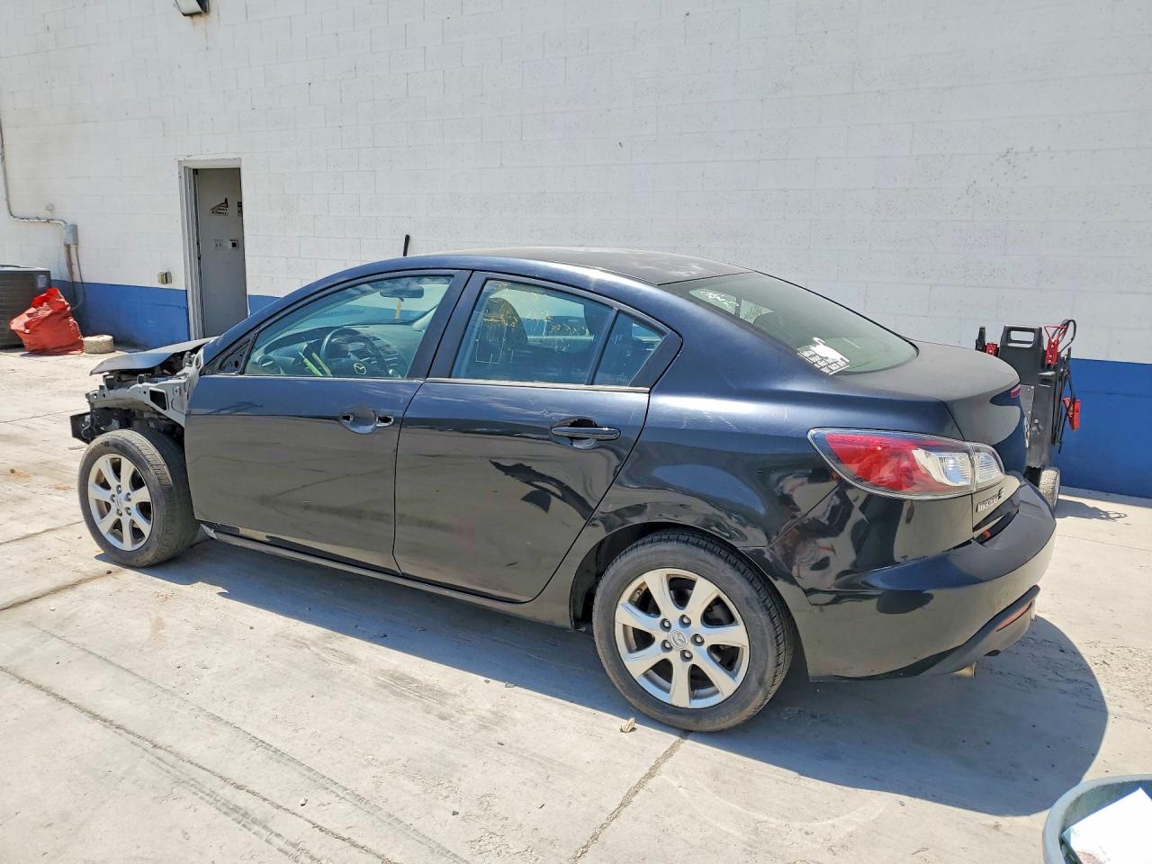 2011 Mazda 3 I Black vin: JM1BL1VF2B1367305