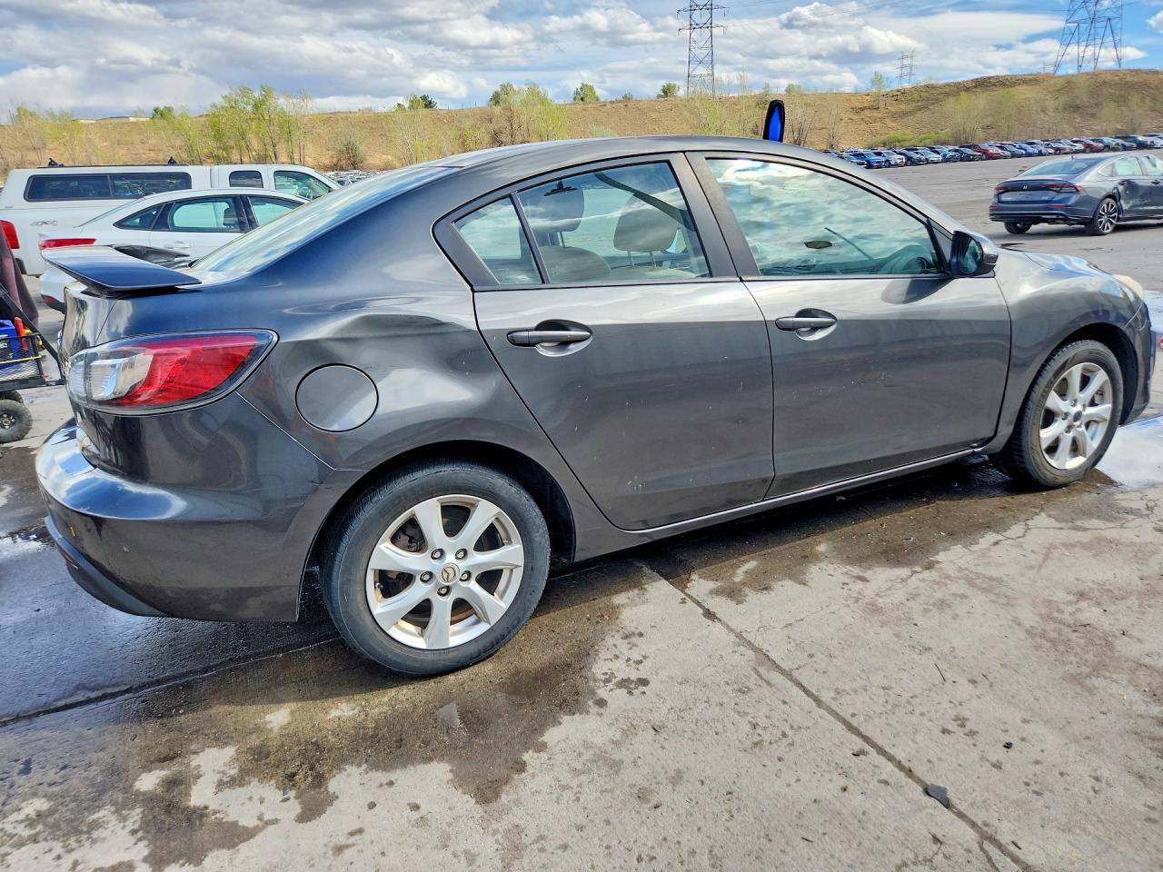 2011 Mazda 3 I Charcoal vin: JM1BL1VF3B1426491