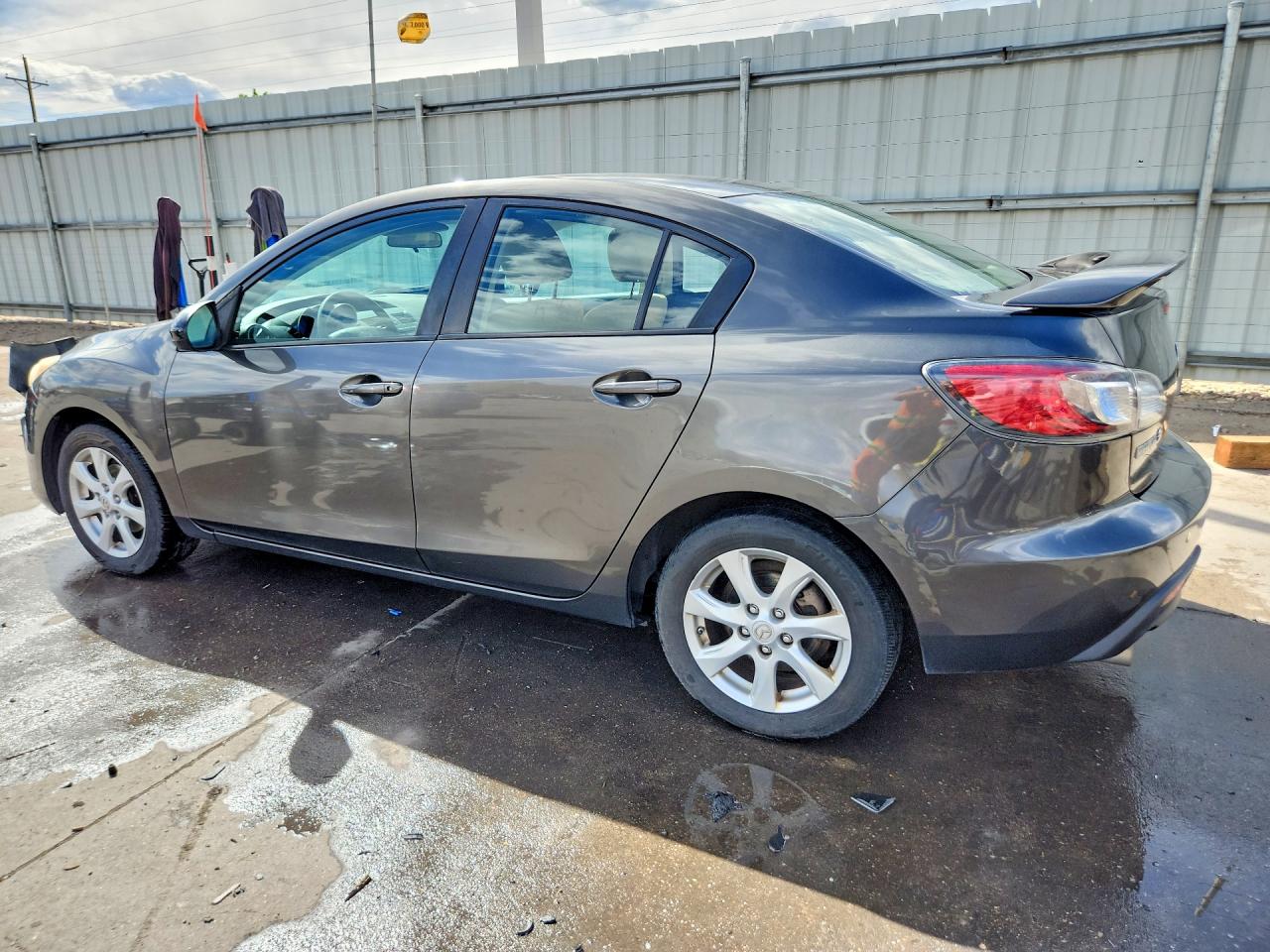 2011 Mazda 3 I Charcoal vin: JM1BL1VF3B1426491