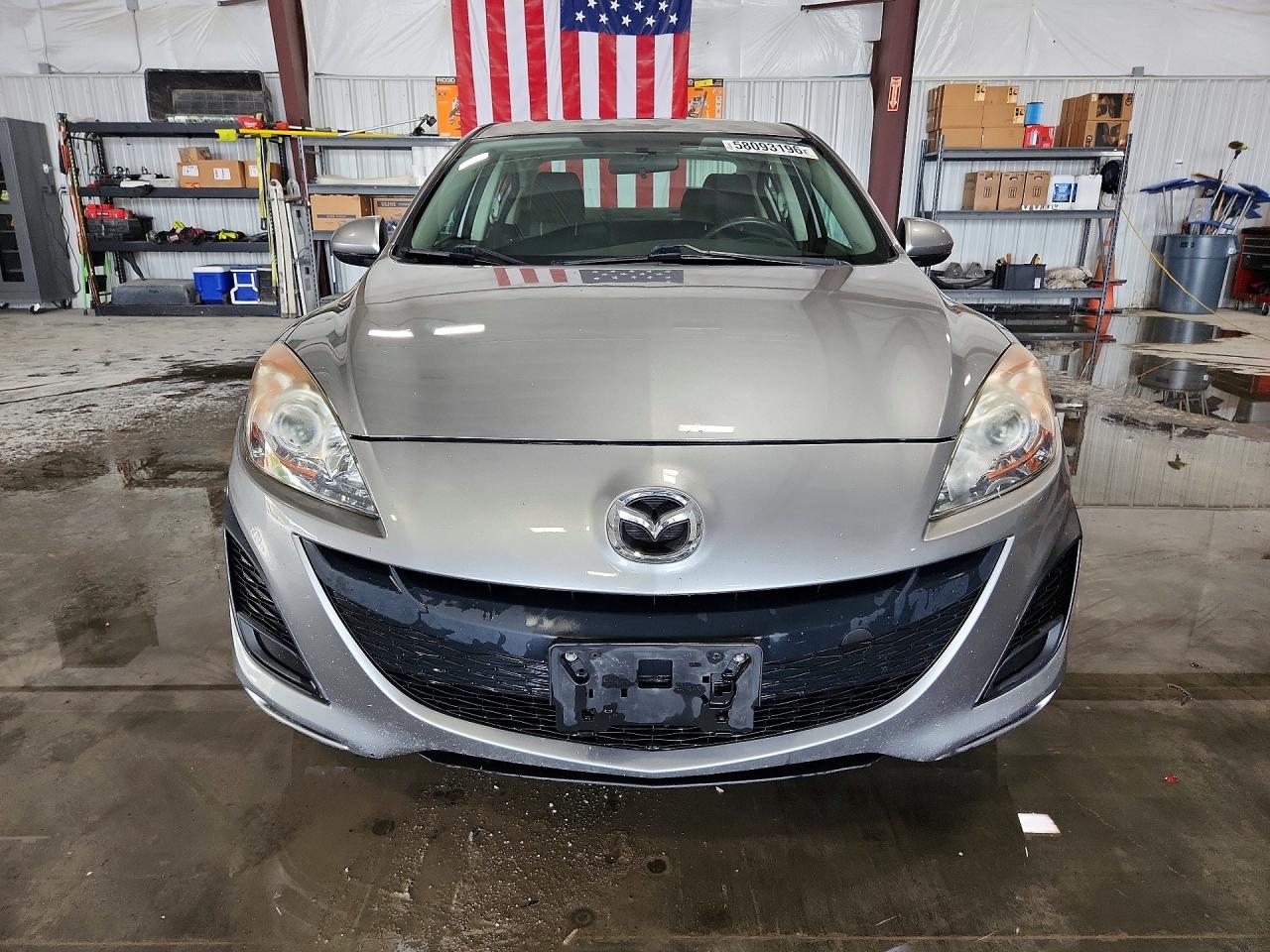 2011 Mazda 3 I Серый vin: JM1BL1VF4B1383148