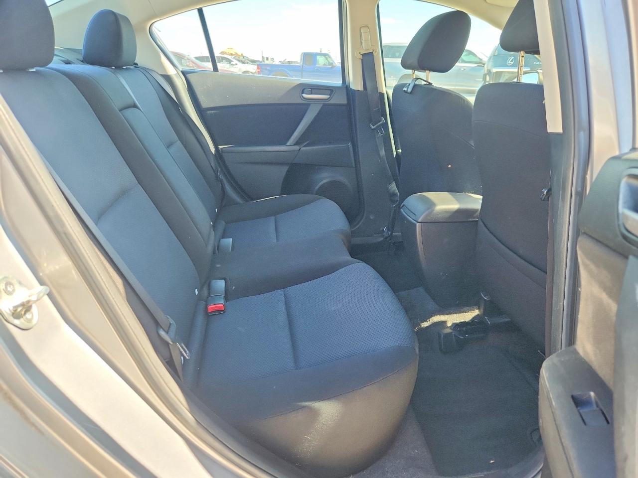 2011 Mazda 3 I Gray vin: JM1BL1VF4B1427312