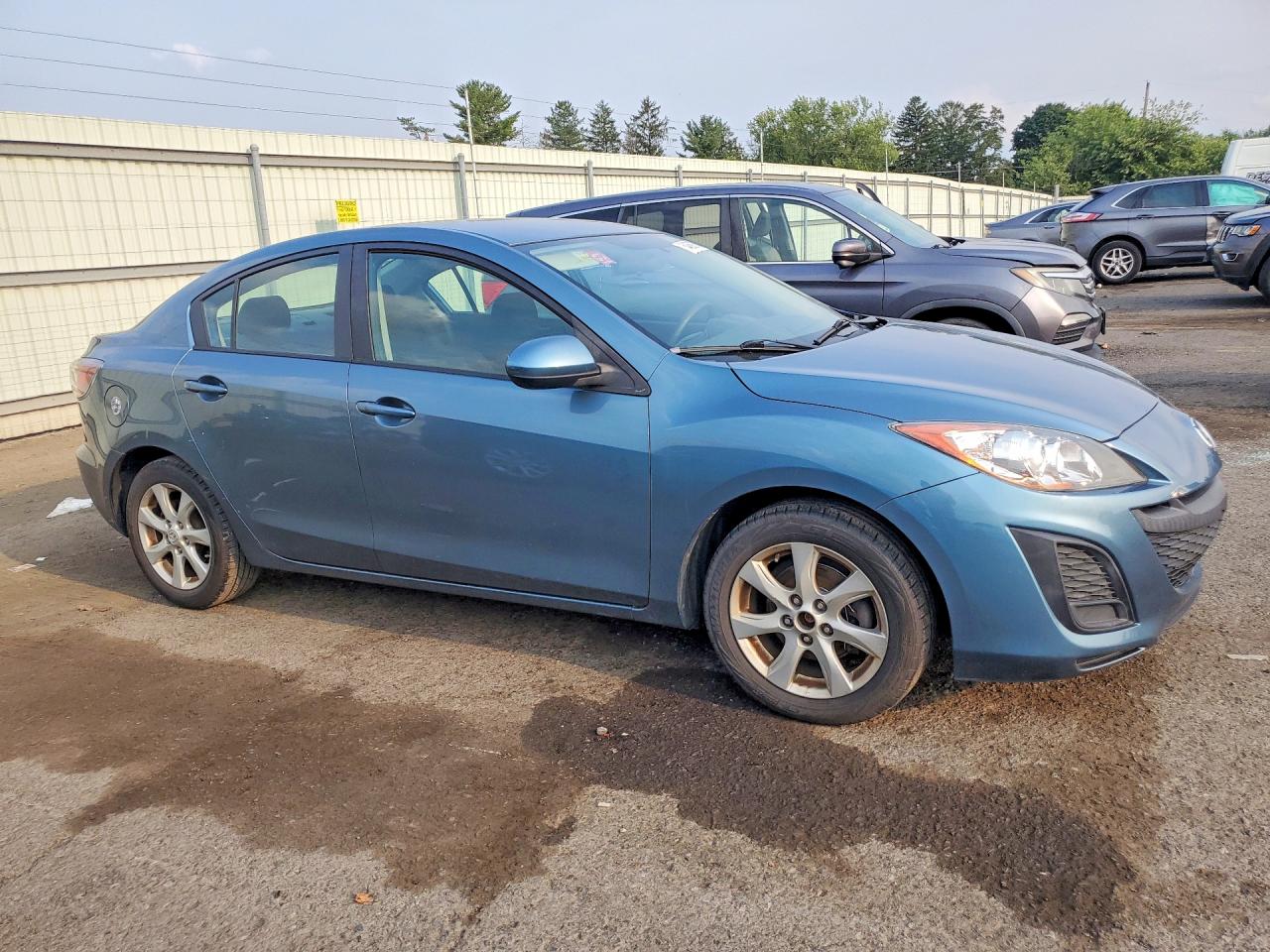 2011 Mazda 3 I Синий vin: JM1BL1VF4B1485369