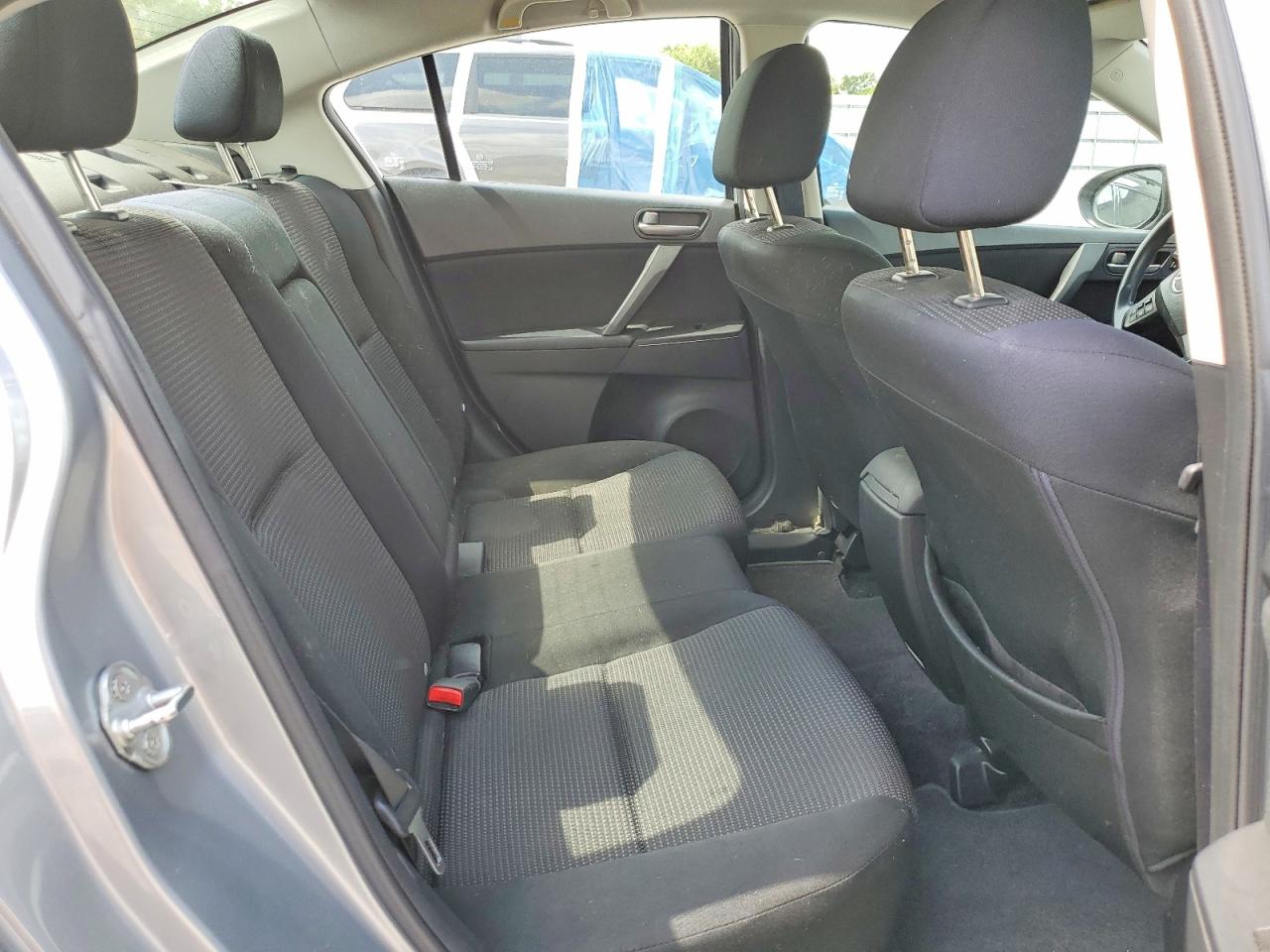 2012 Mazda 3 I Silver vin: JM1BL1VF4C1504357