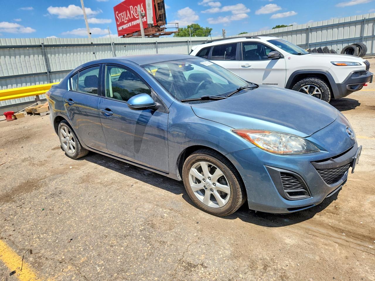 2011 Mazda 3 I Бирюзовый vin: JM1BL1VF5B1385409
