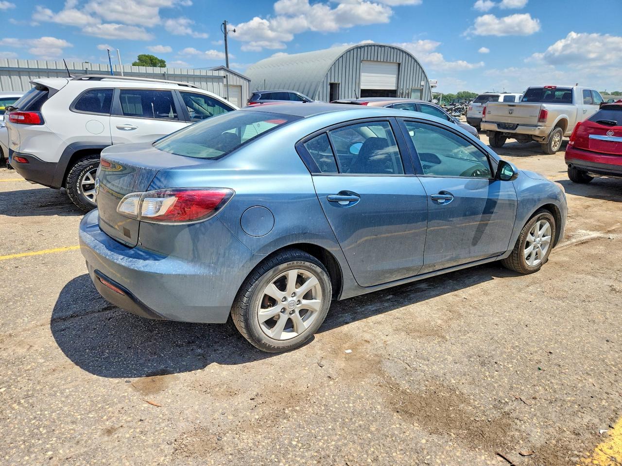 2011 Mazda 3 I Бирюзовый vin: JM1BL1VF5B1385409