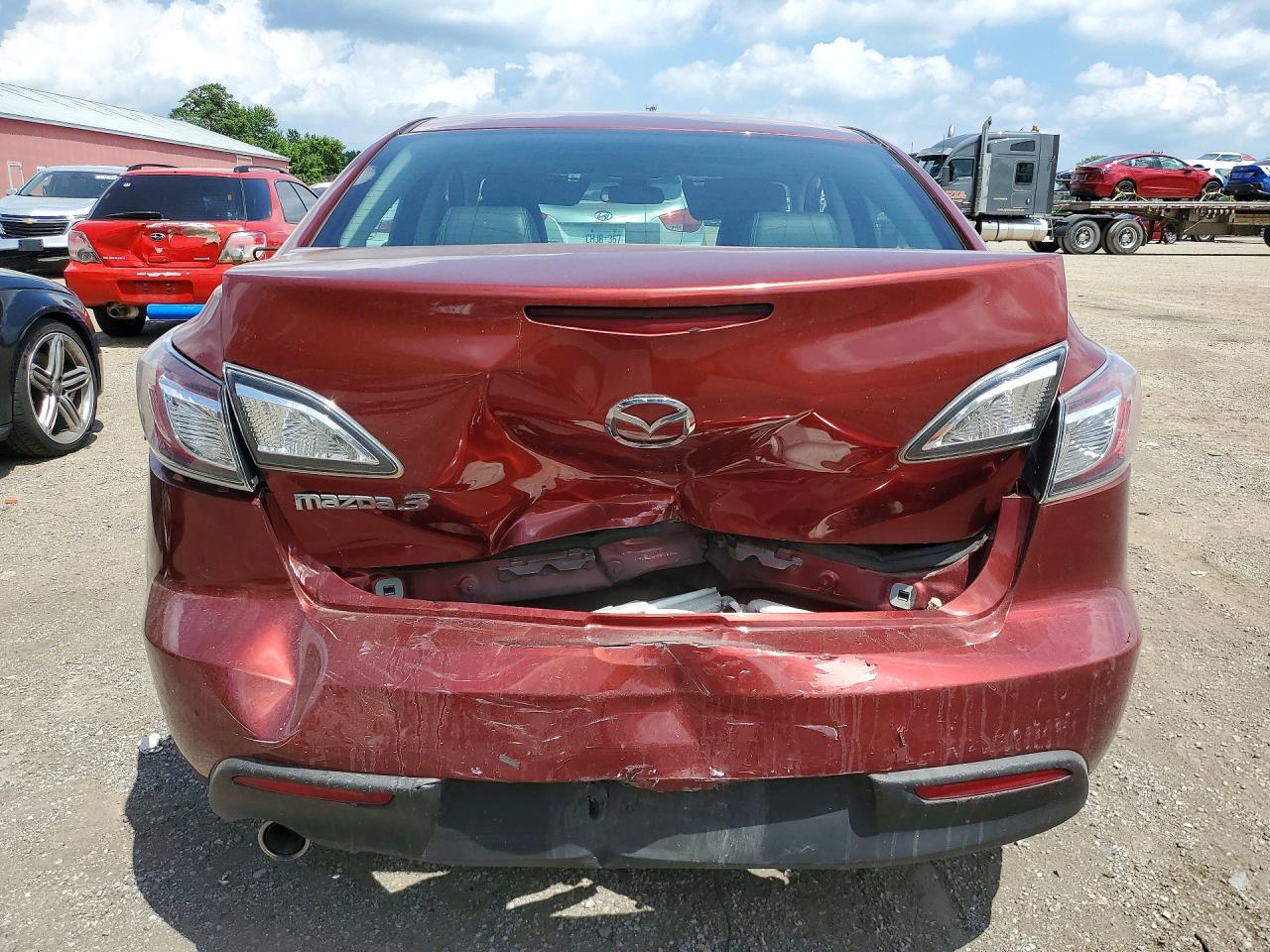 2011 Mazda 3 I Maroon vin: JM1BL1VF5B1460805