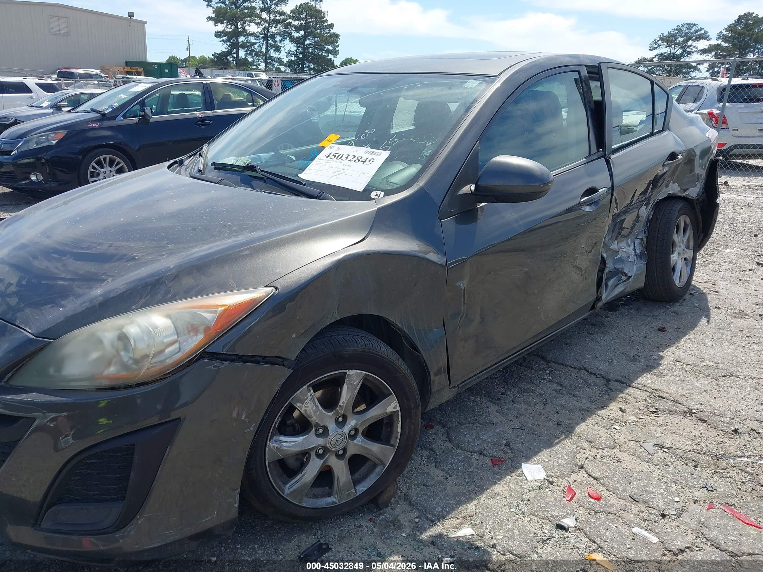 2011 Mazda Mazda3 I Touring Gray vin: JM1BL1VF6B1355755