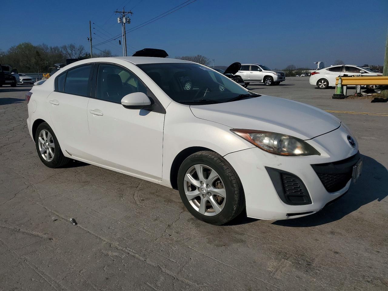 2011 Mazda 3 I White vin: JM1BL1VF6B1381059
