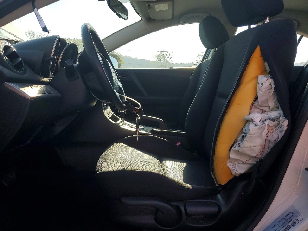 2011 Mazda 3 I White vin: JM1BL1VF6B1381059