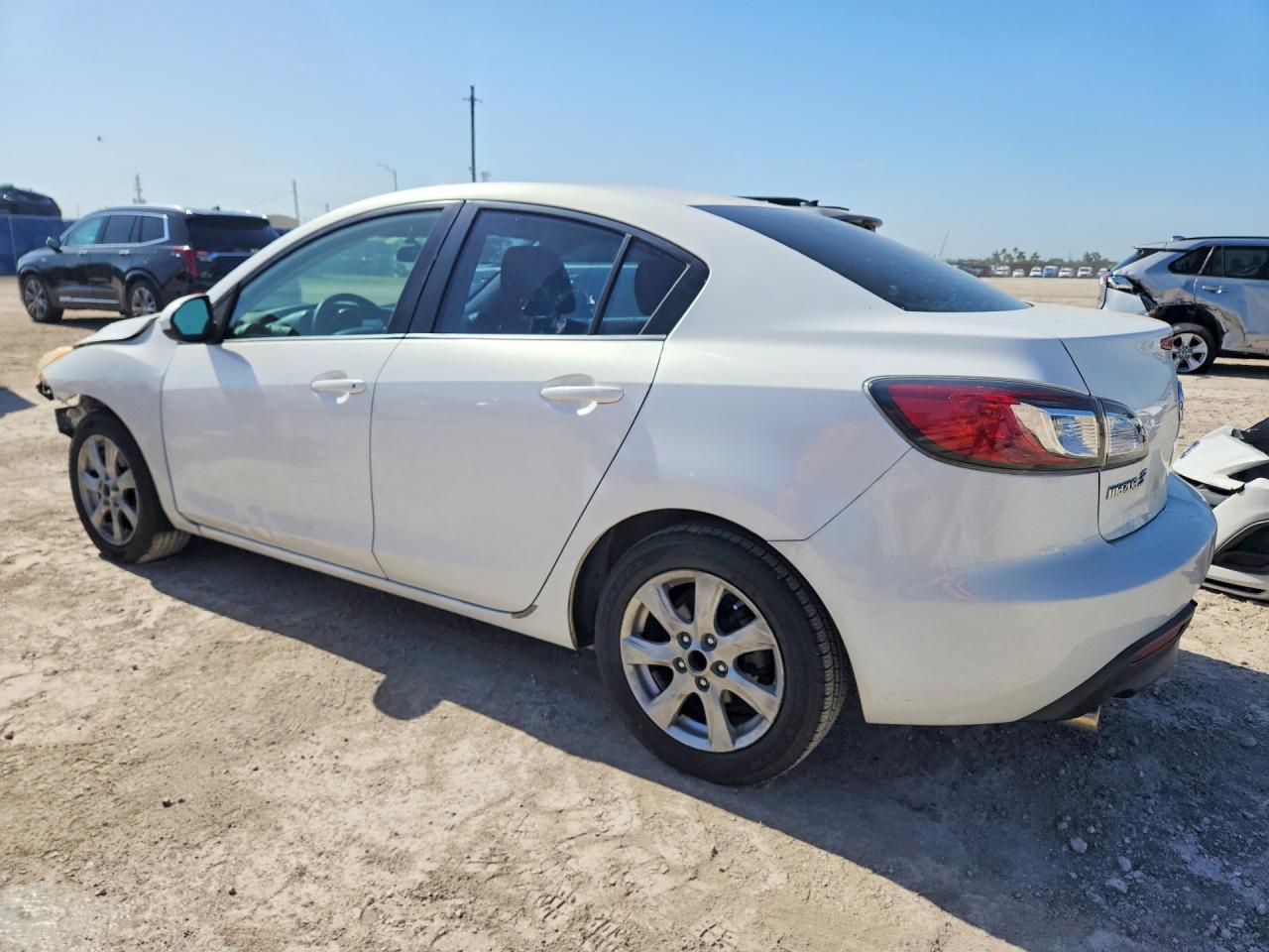 2011 Mazda 3 I White vin: JM1BL1VF6B1487477