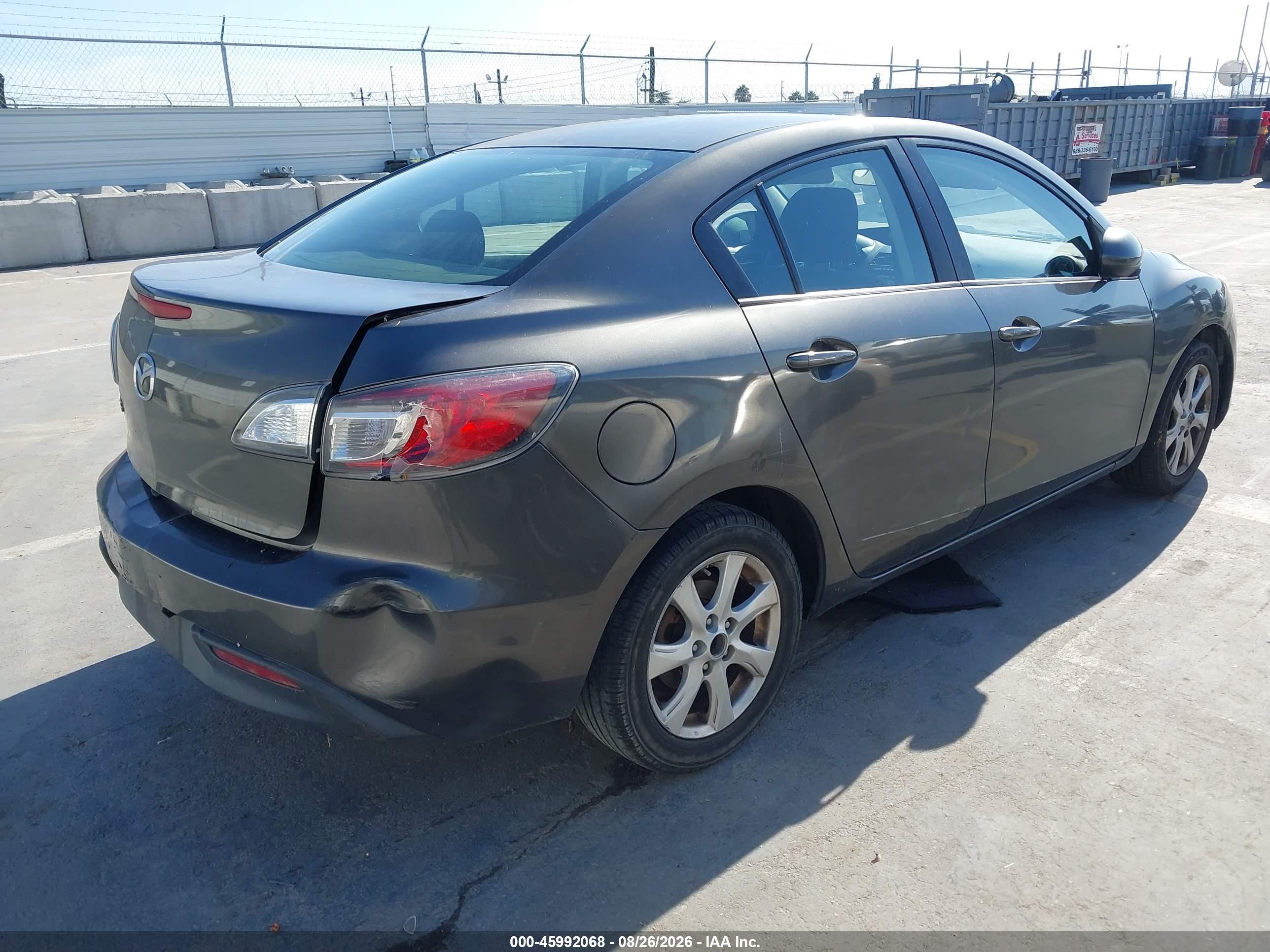 2011 Mazda Mazda3 I Touring Gray vin: JM1BL1VF7B1359880