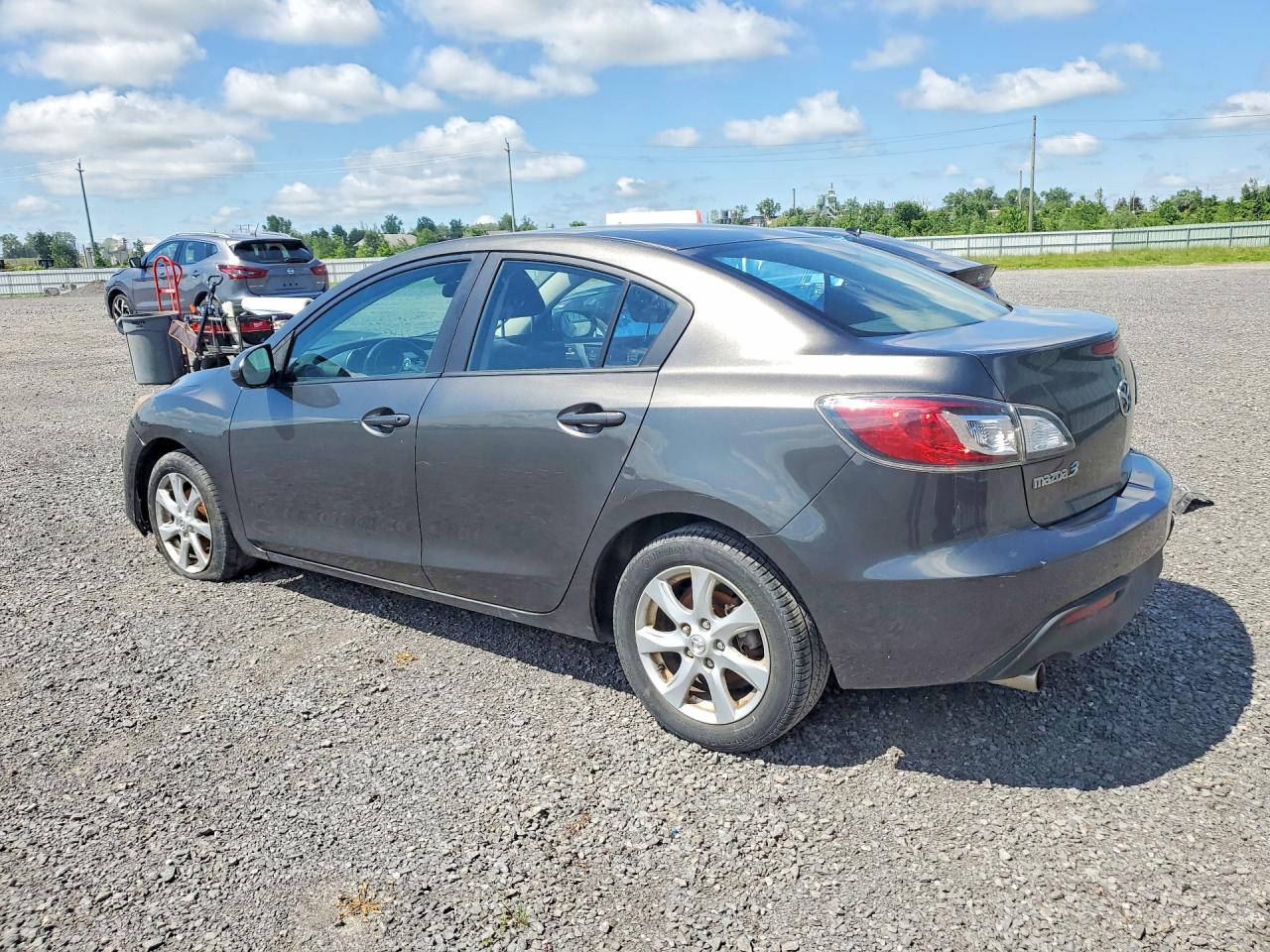 2011 Mazda 3 I Gray vin: JM1BL1VF7B1427420