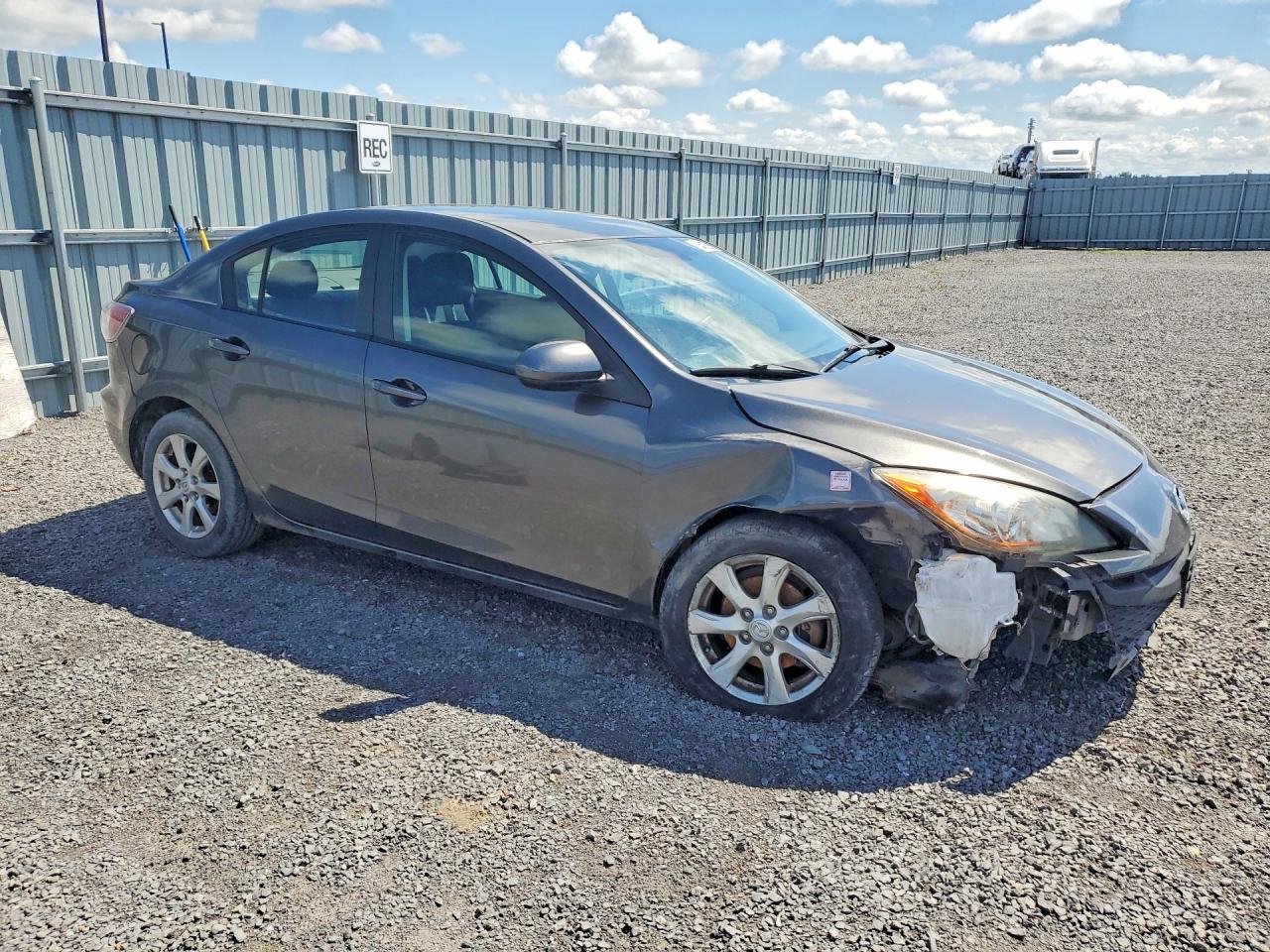 2011 Mazda 3 I Gray vin: JM1BL1VF7B1427420