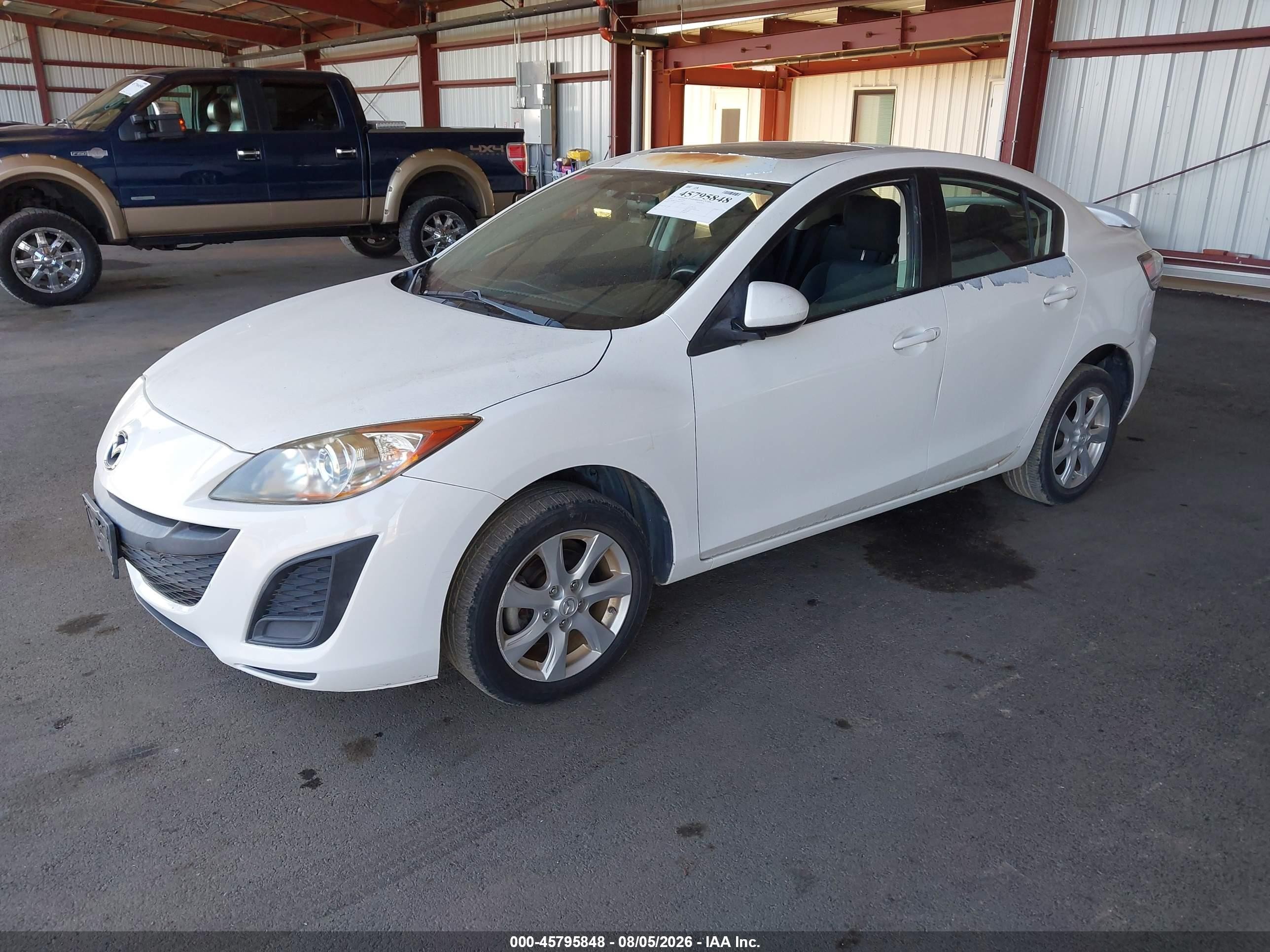 2011 Mazda Mazda3 I Touring Белый vin: JM1BL1VF7B1475502