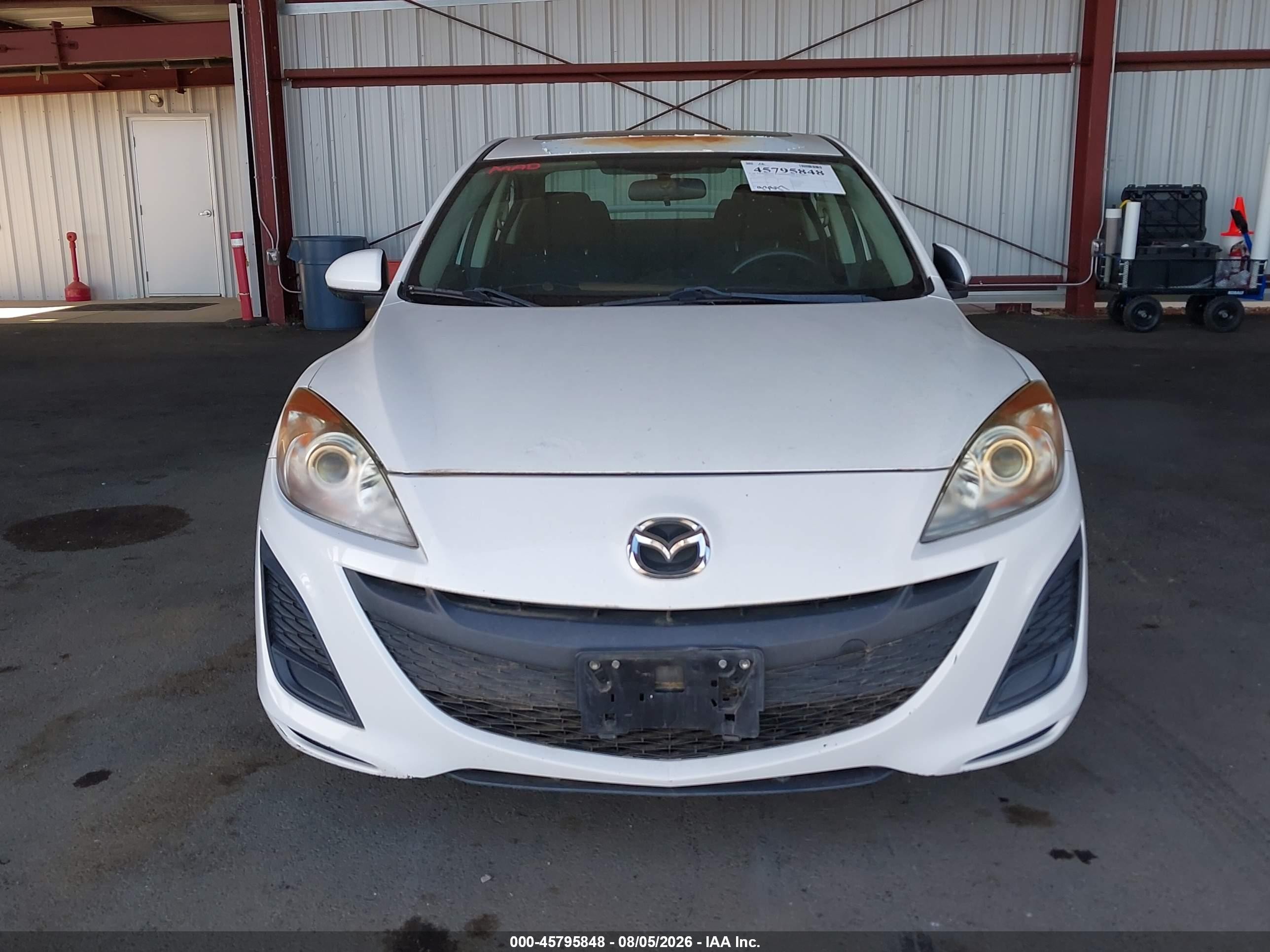 2011 Mazda Mazda3 I Touring Белый vin: JM1BL1VF7B1475502