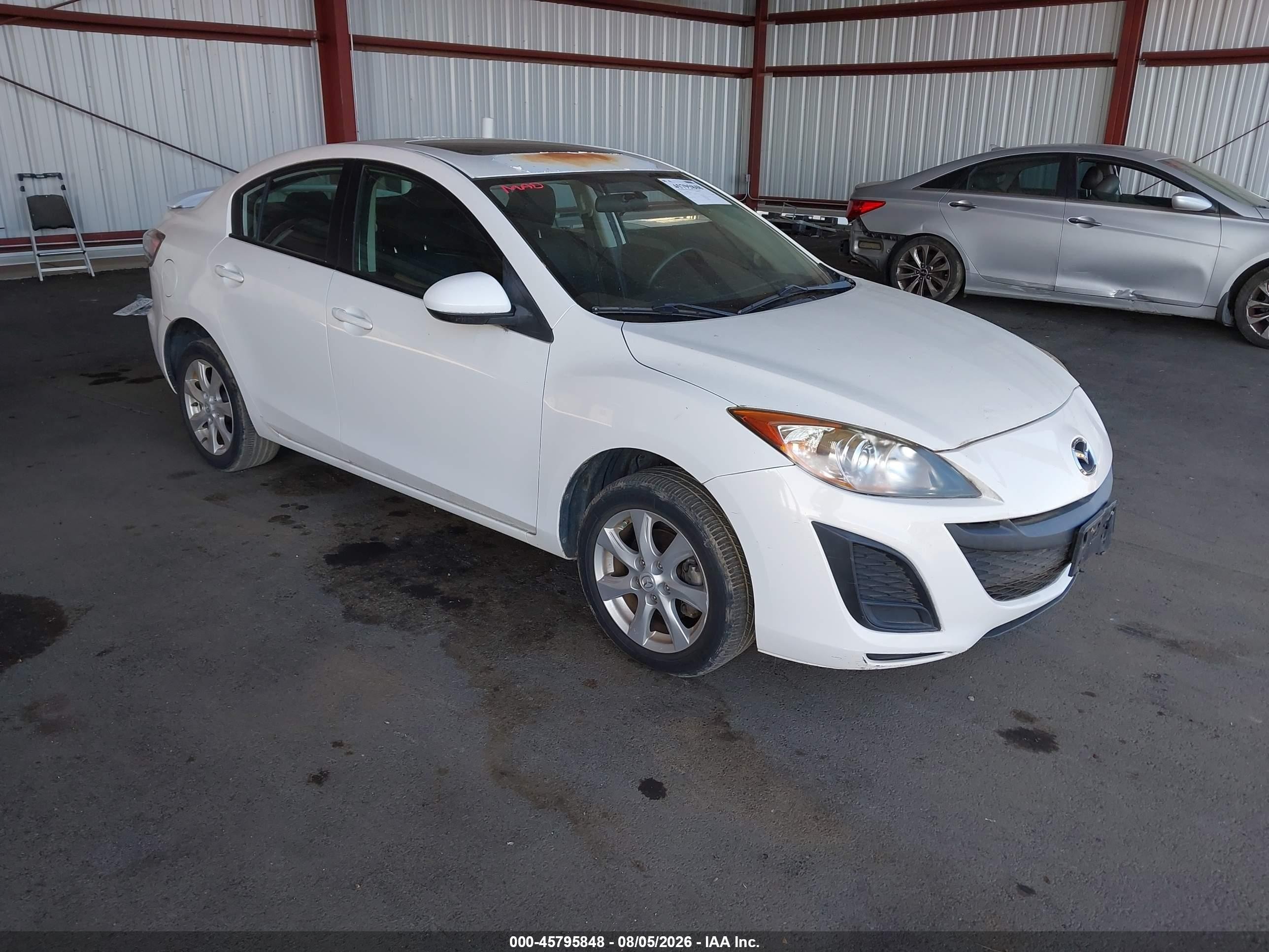 2011 Mazda Mazda3 I Touring Белый vin: JM1BL1VF7B1475502