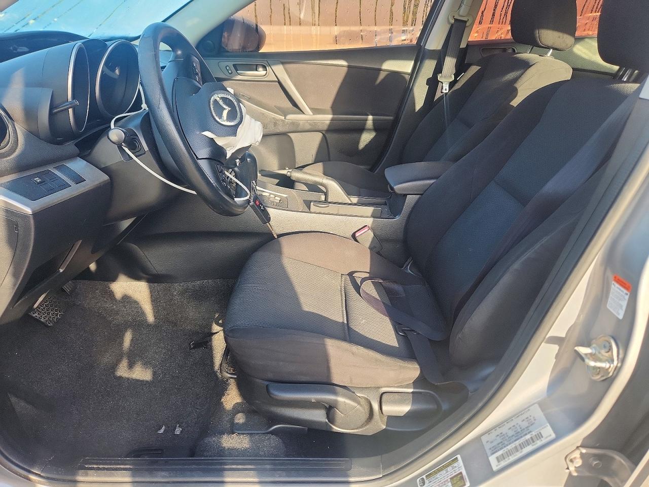 2011 Mazda 3 I Silver vin: JM1BL1VF7B1497340