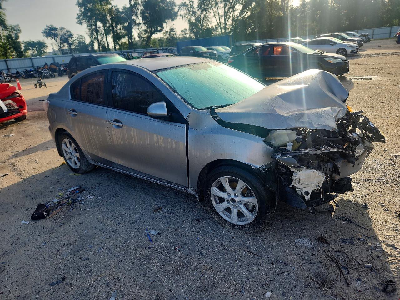 2011 Mazda 3 I Silver vin: JM1BL1VF7B1497340