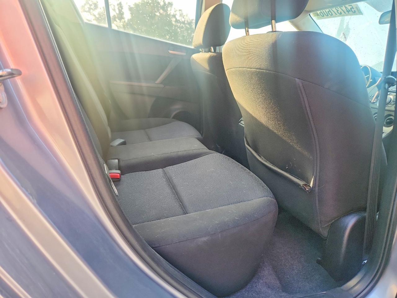 2011 Mazda 3 I Silver vin: JM1BL1VF7B1497340