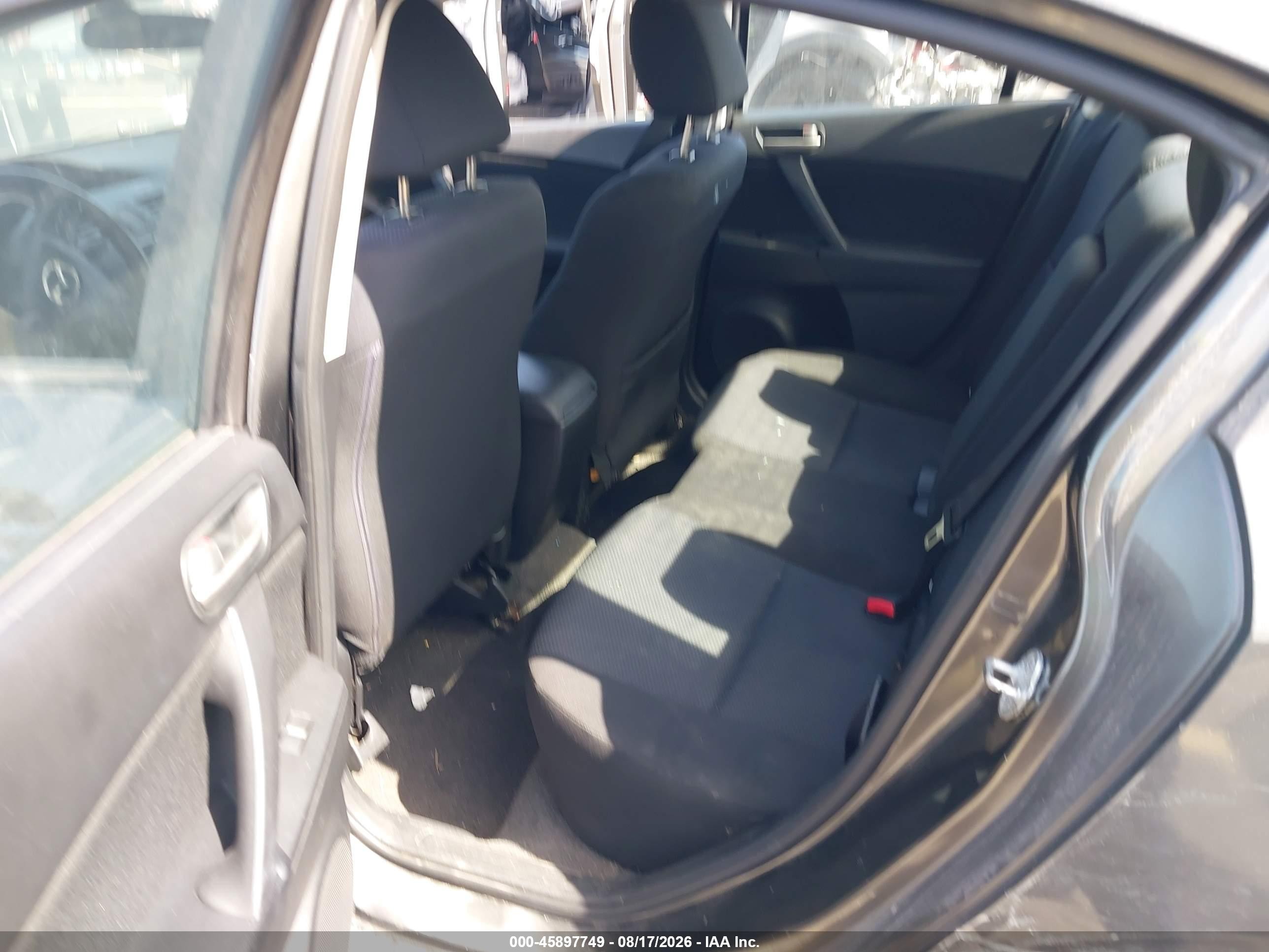 2011 Mazda Mazda3 I Touring Серый vin: JM1BL1VF8B1362125
