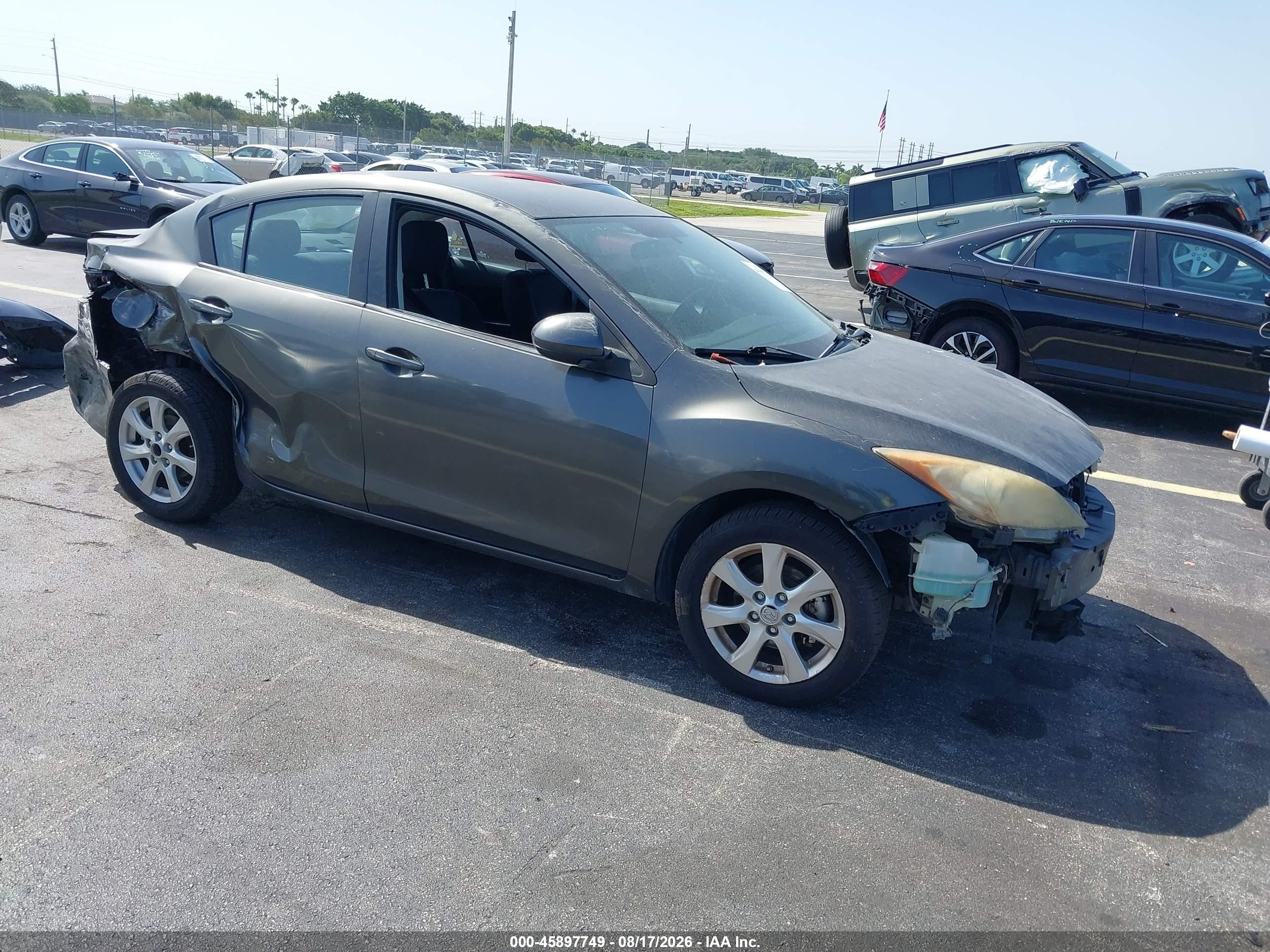 2011 Mazda Mazda3 I Touring Серый vin: JM1BL1VF8B1362125