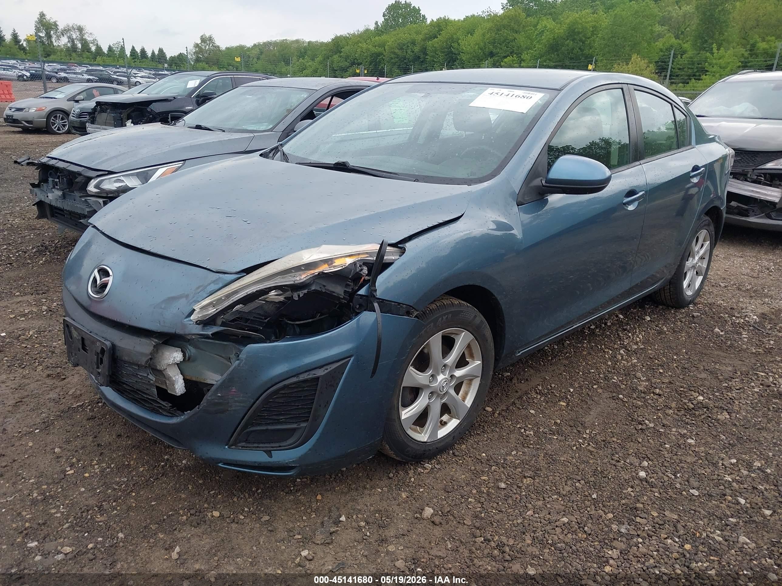 2011 Mazda Mazda3 I Touring Blue vin: JM1BL1VF8B1402378