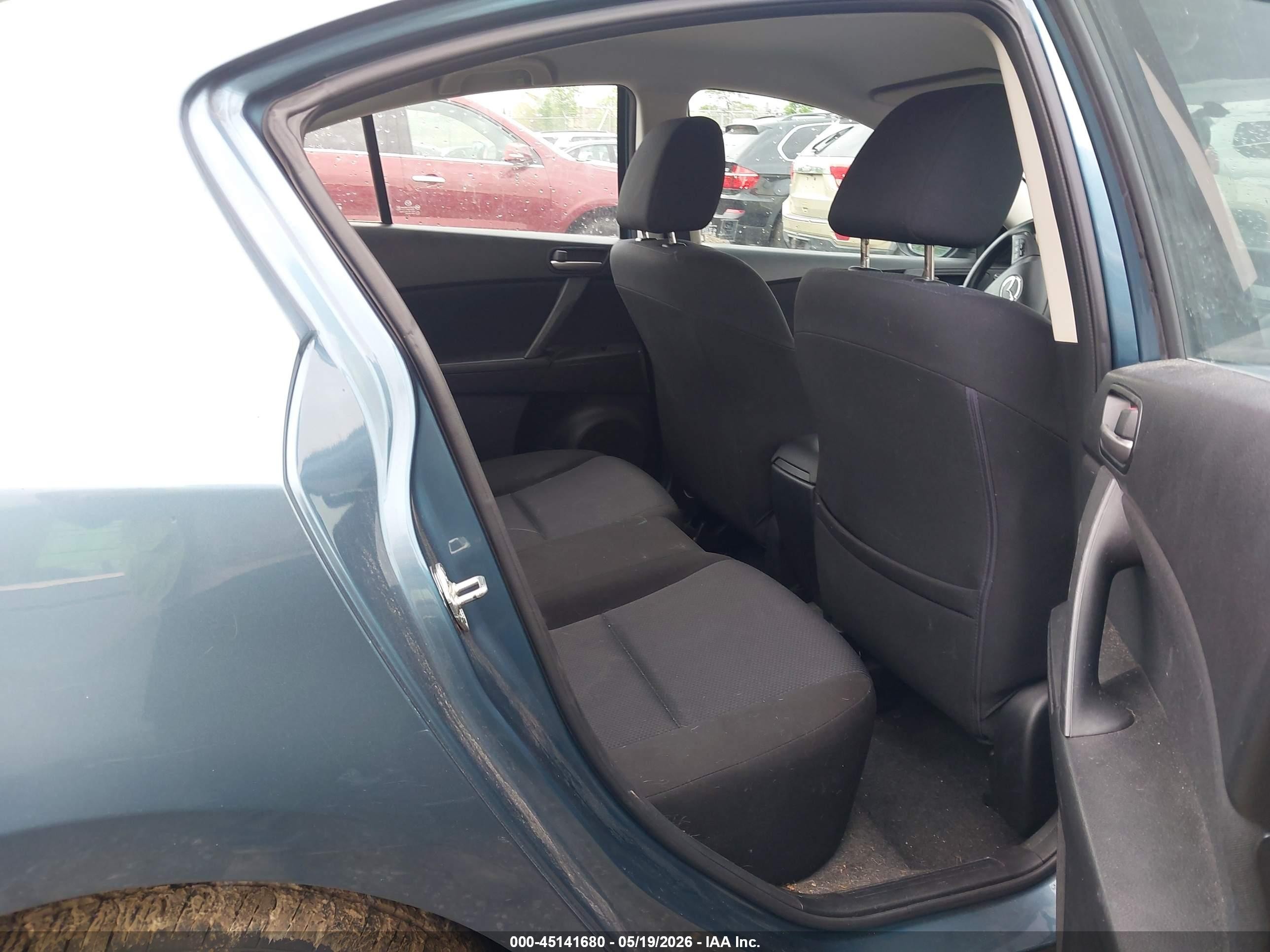 2011 Mazda Mazda3 I Touring Blue vin: JM1BL1VF8B1402378