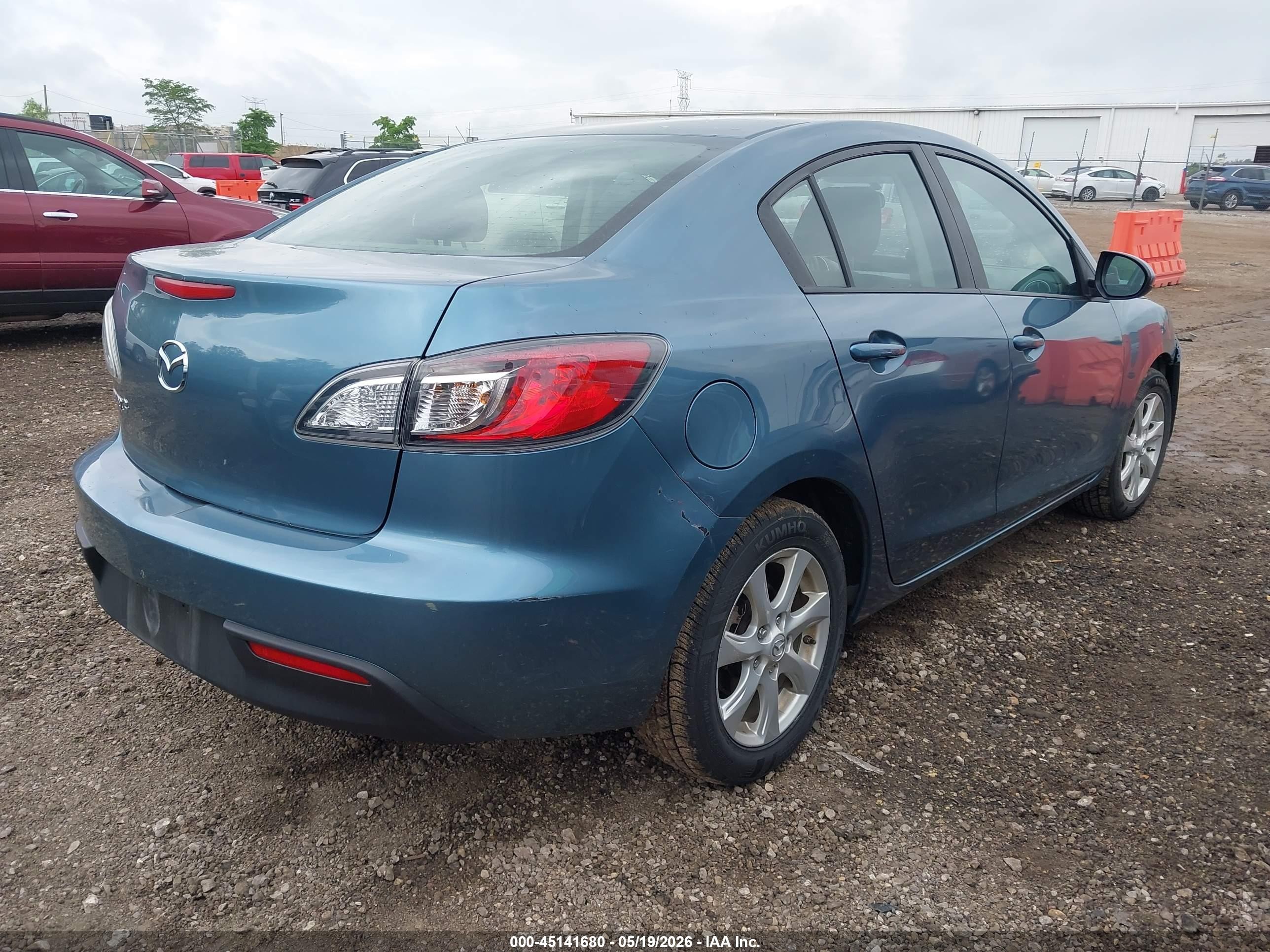 2011 Mazda Mazda3 I Touring Blue vin: JM1BL1VF8B1402378