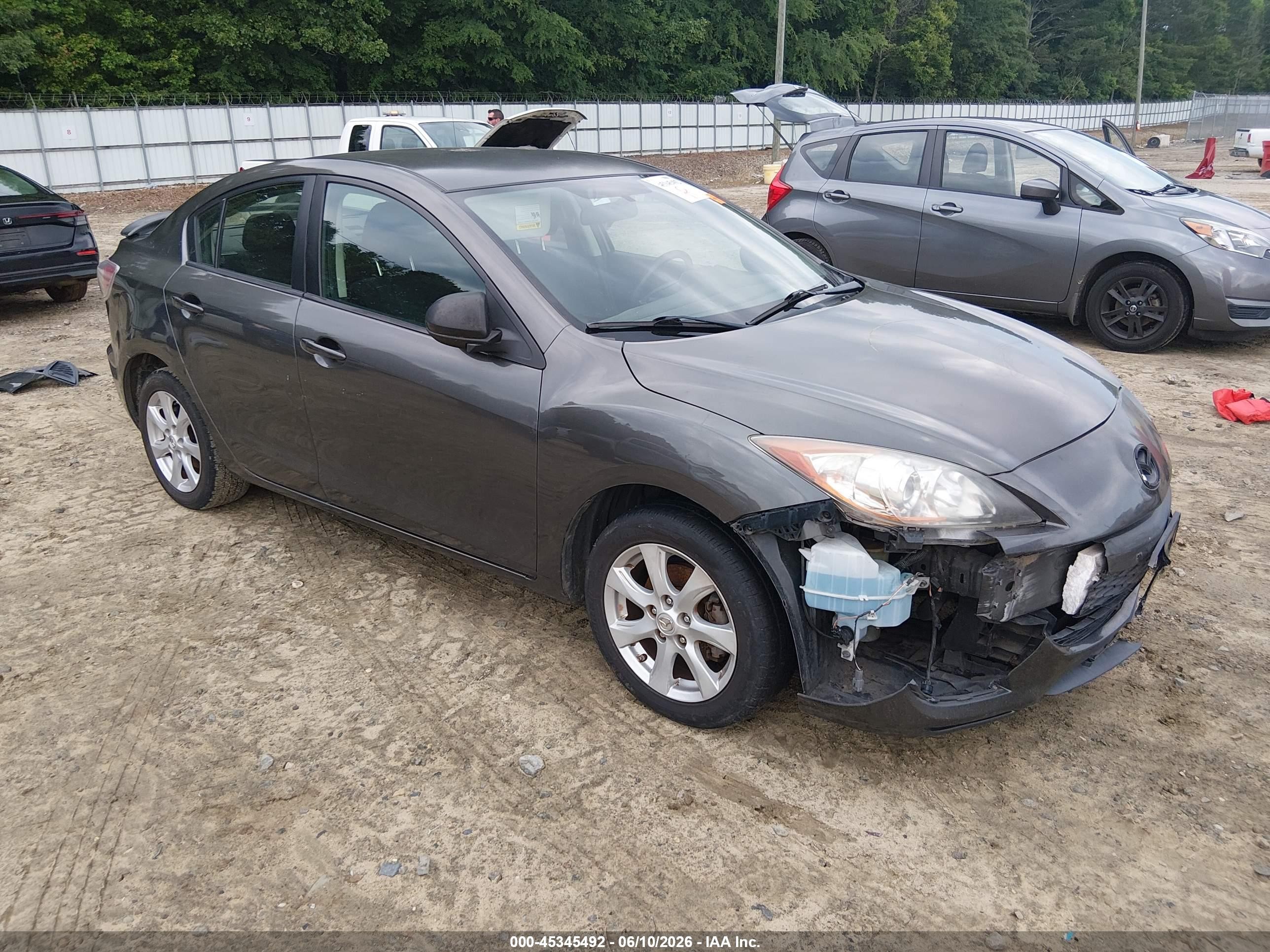 2011 Mazda Mazda3 I Touring Gray vin: JM1BL1VF8B1426535